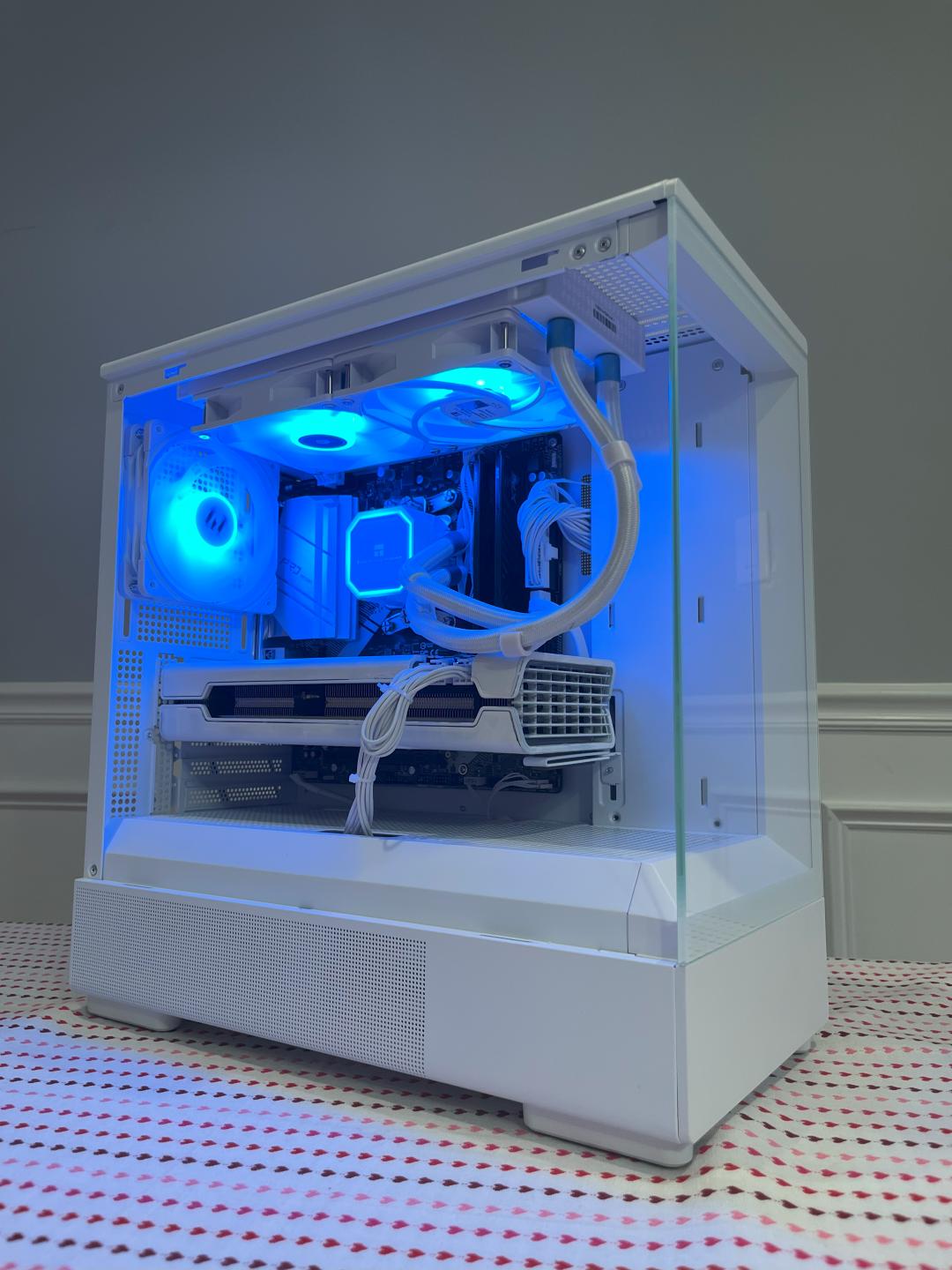 ❄️WINTER SALE❄️ Gaming PC | Ryzen 7 5700x | RX 5700 XT | 32 GBs RAM |