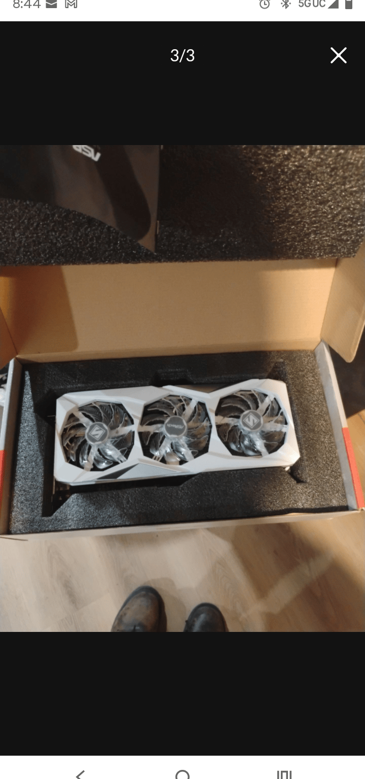 AMD Radeon RX 7700 XT - Image 3