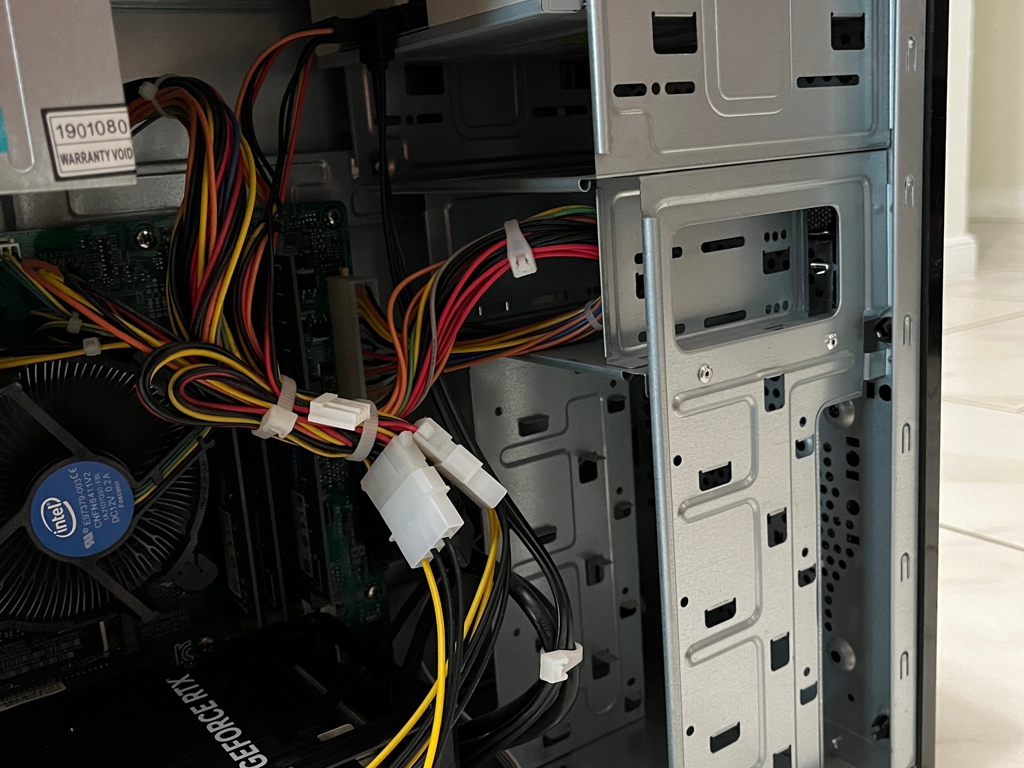 NVIDIA RTX 4060, Intel Core i7-9700, 16GB RAM, 500GB SSD - High FPS Gaming PC w/ Wi-Fi & BT