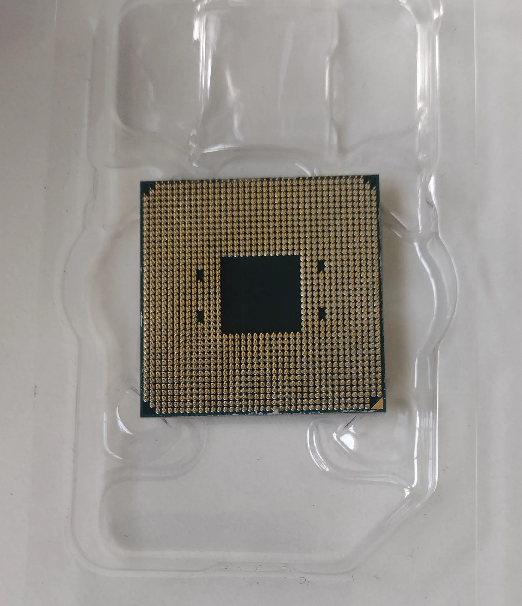 AMD Ryzen 7 5700X3D 8-Core, 16-Thread Desktop Processor - 3D V cache for Gaming!