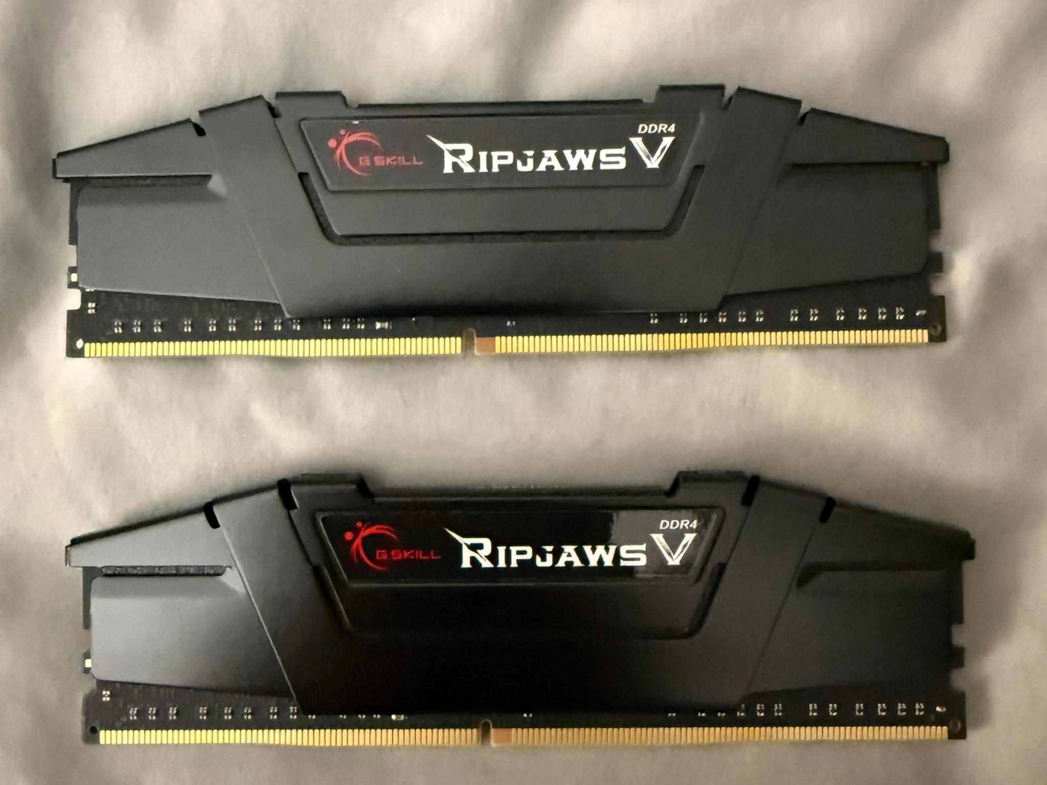 G.SKILL Ripjaws Series 16GB (2 x 8GB) 260-Pin DDR4-3200