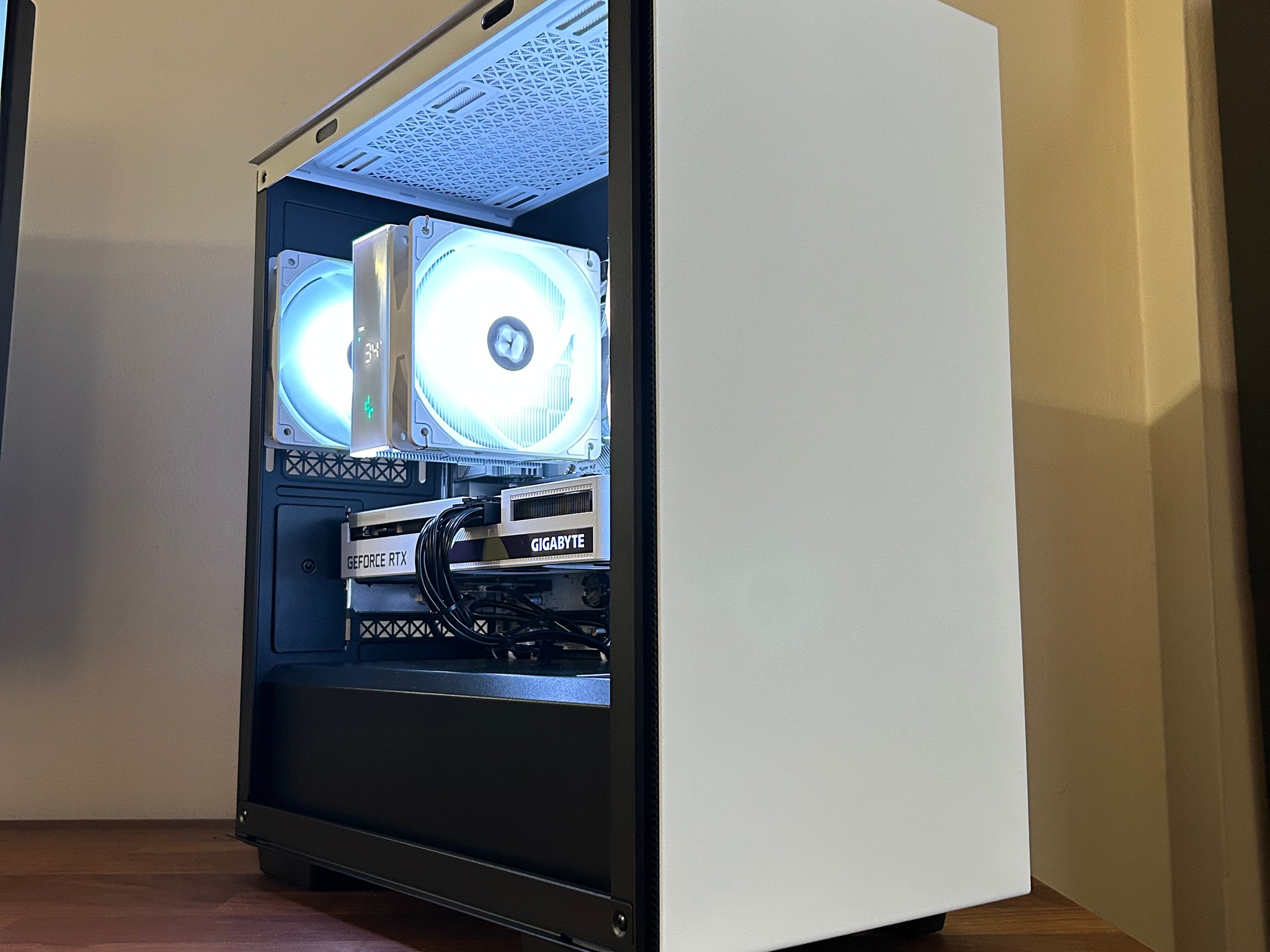 **Holiday Weekend Sale** RTX 3060ti | Ryzen 5 5600 | 1TB SSD | The Mid-Range Beast V12