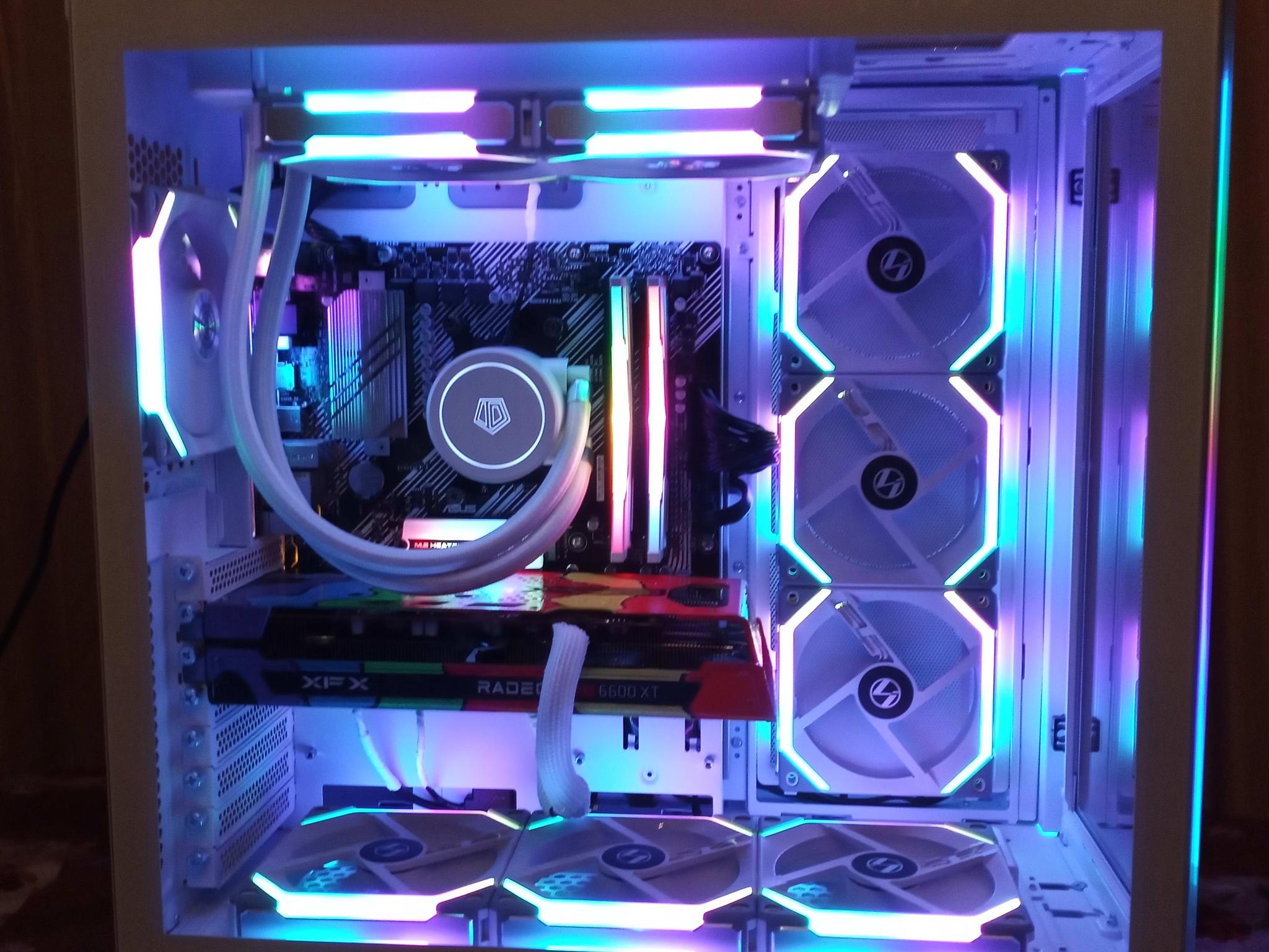 ICEBERG🧊| Ryzen 5600 & RX 6600XT Gaming/Streaming PC