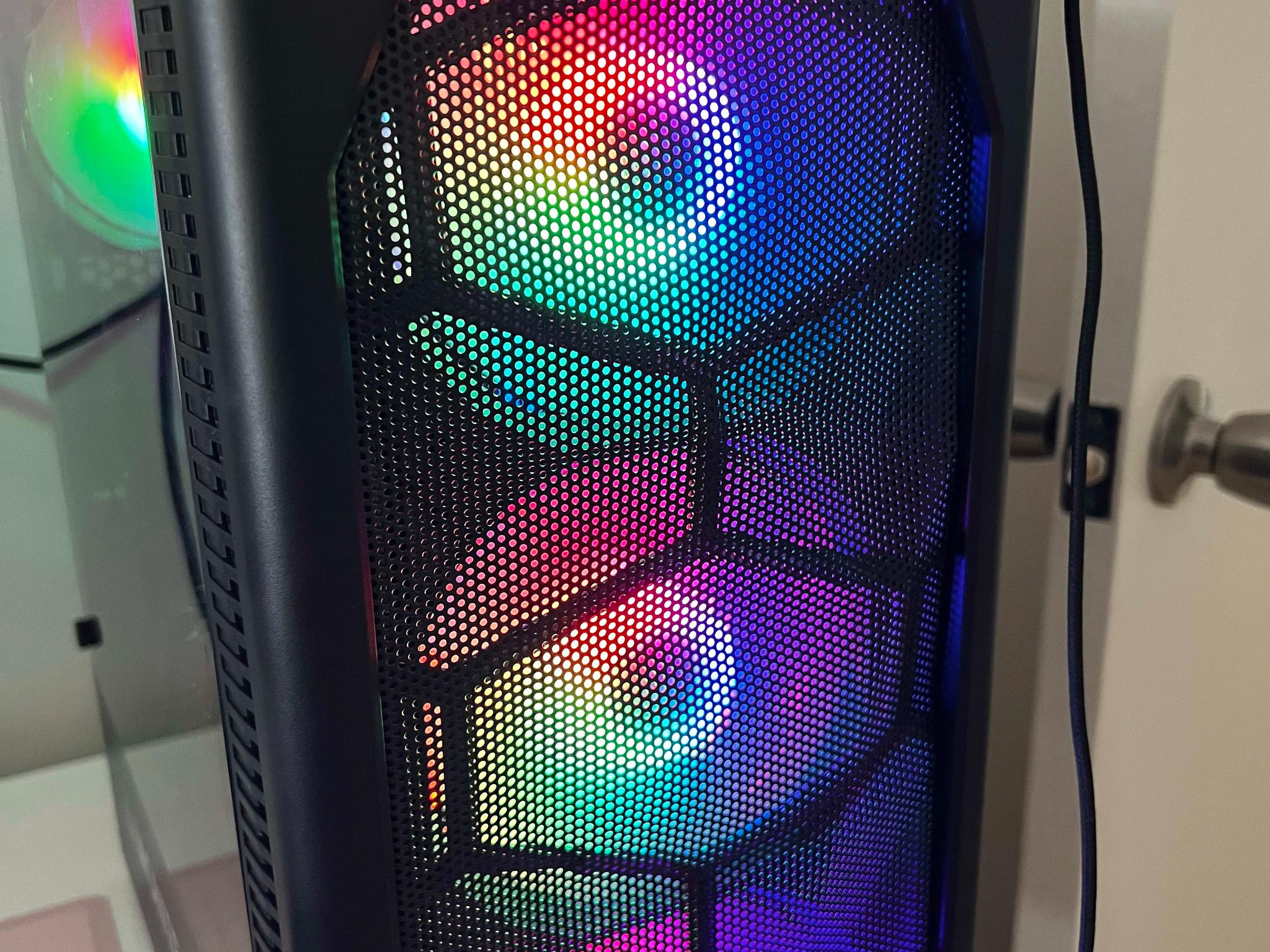 INSANE DISCOUNT! 6900xt Ryzen 7 5700x build