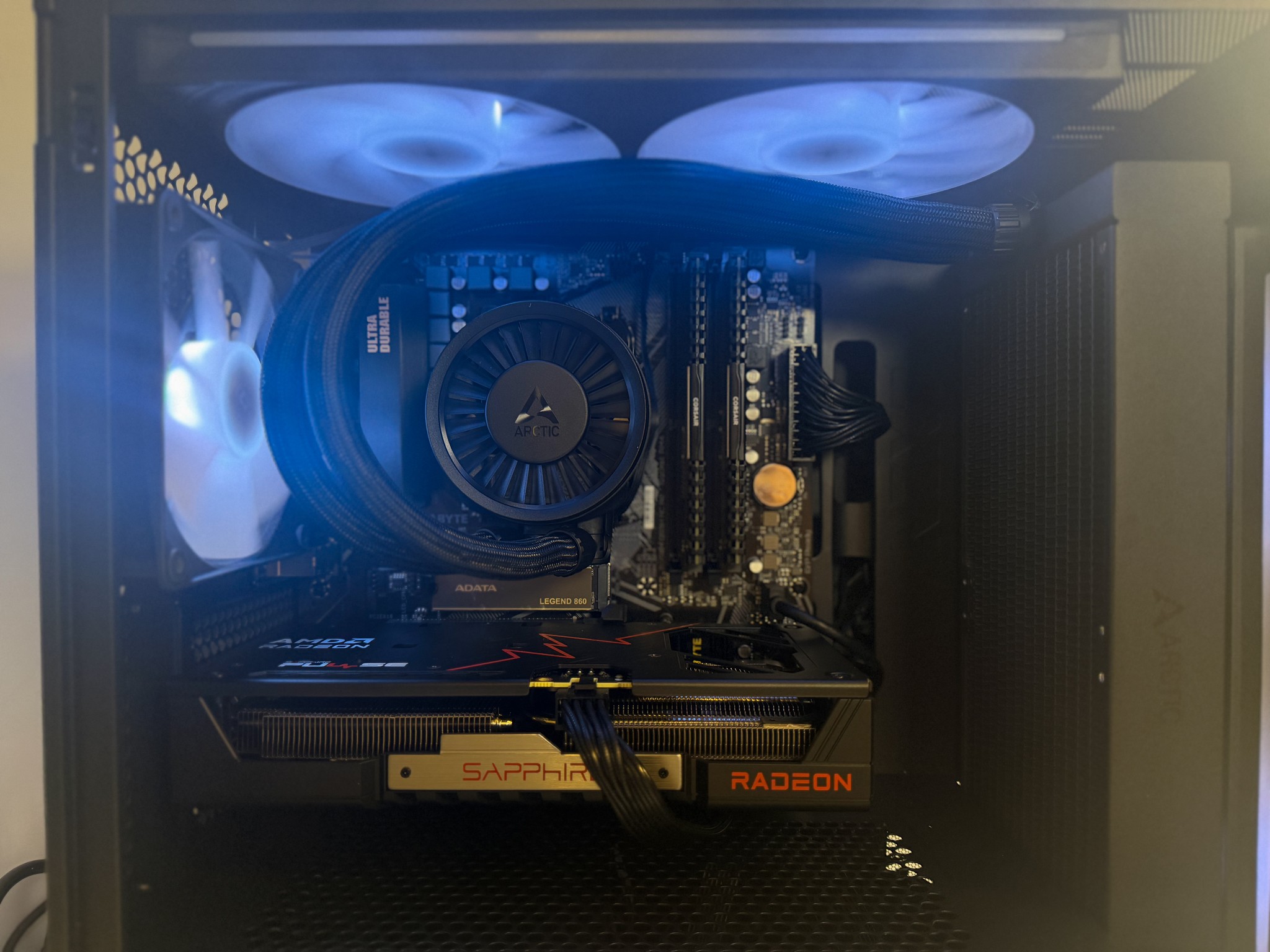 Compact 9060 XT 16GB Build