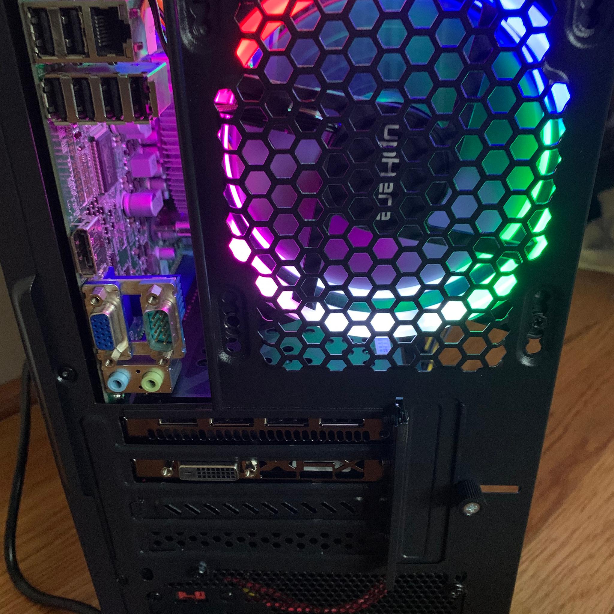 RX 580 8GB E3 1220 4c/4t 16GB RAM 500GB SSD FORTNITE READY WINDOWS 10 RGB GAMING PC
