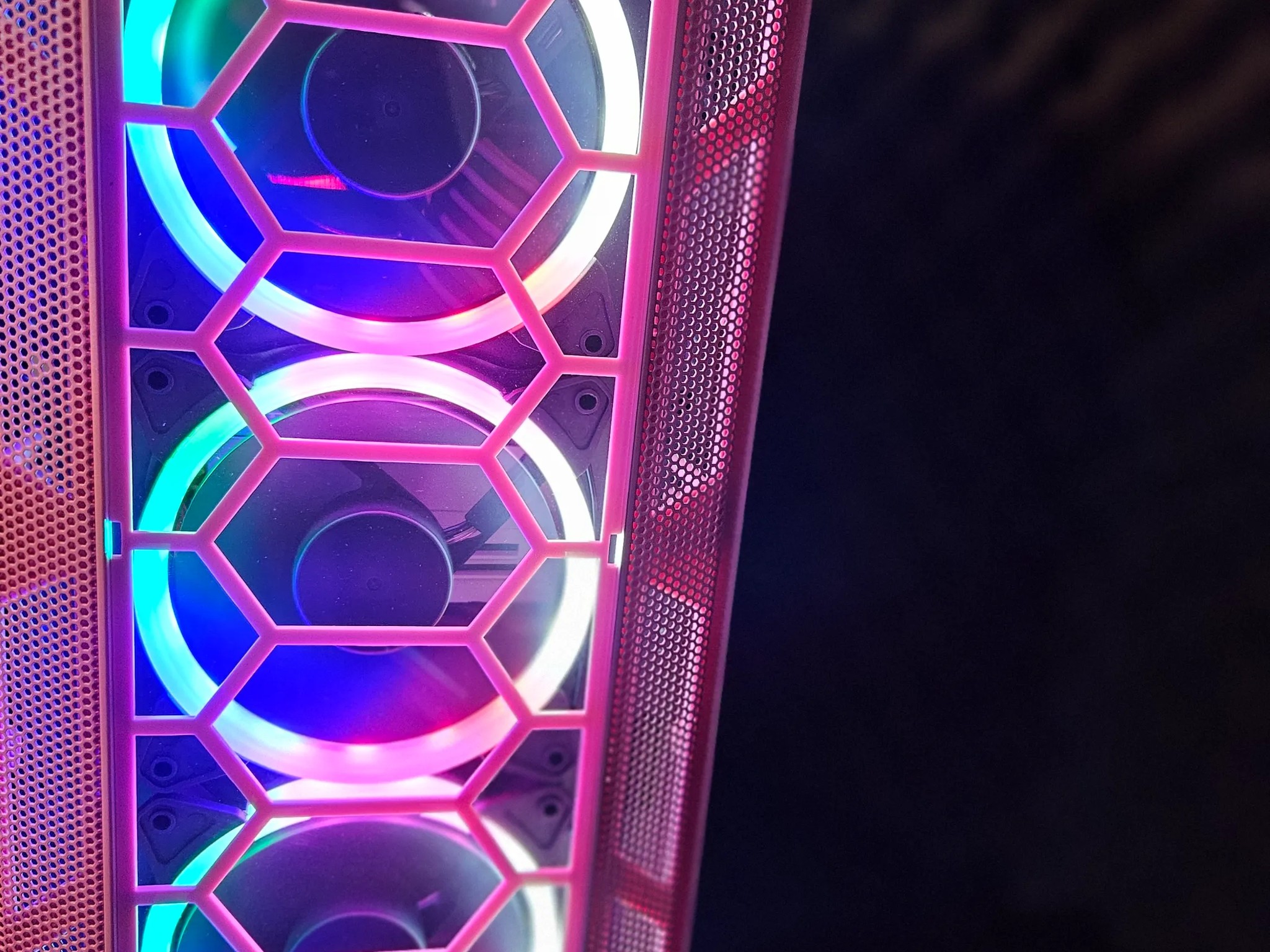 Pink Phantom Build Ryzen 5 / 16GB DDR4 / 1TB SSD /  Intel ARC A770 16GB