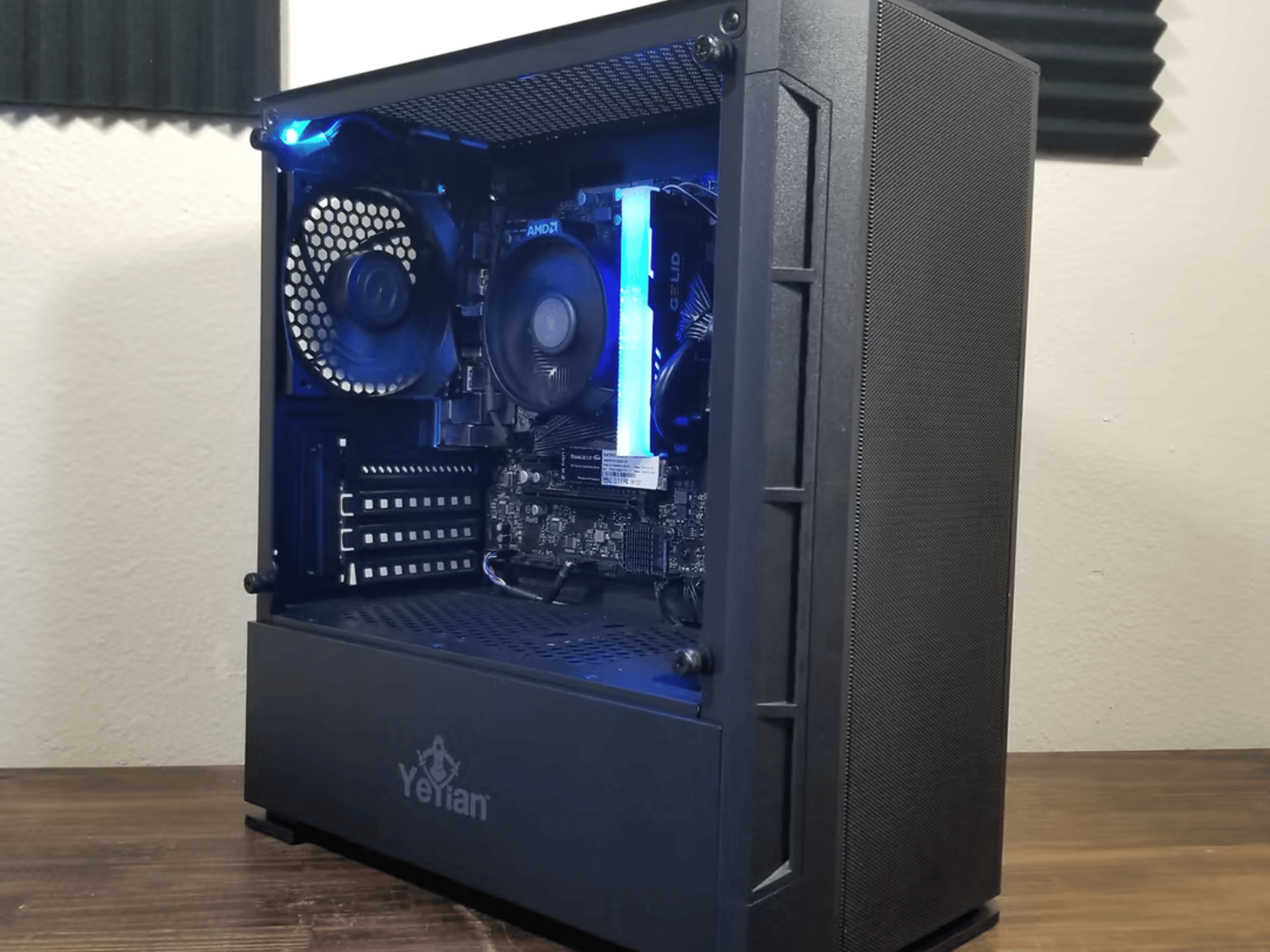 AMD Ryzen 5 5600G /w Radeon RX Vega 7 // 16GB 3200MHz // 512GB M.2 SSD