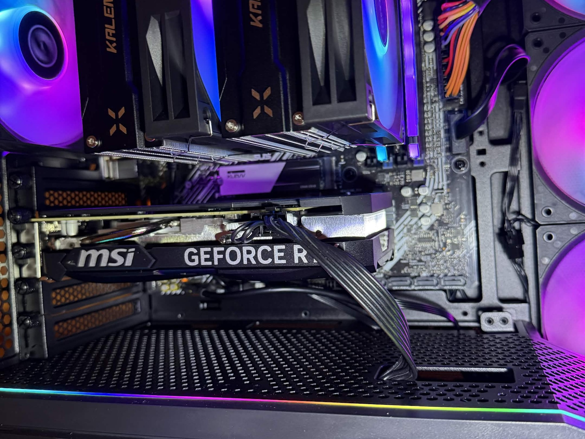 Gaming PC | RTX 4060 | Ryzen 7 5800x | 32GB RAM | 1TB SSD | Windows 11