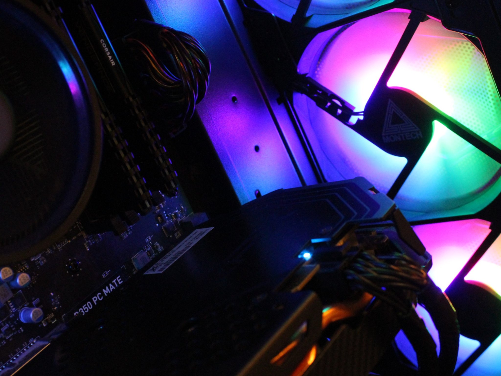 🔥Budget Gaming PC🔥 RX580 + Ryzen 3 3200G *JUST BUILT*