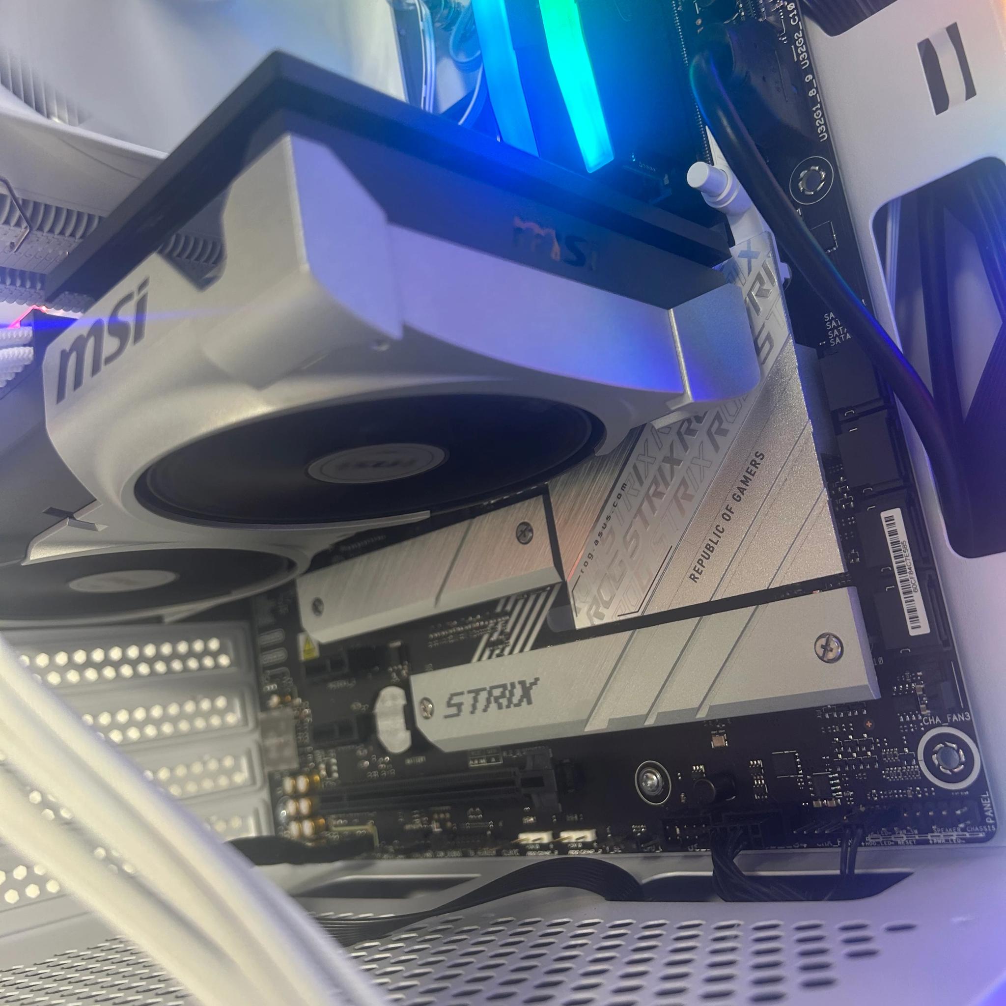 🔥AZURE V2🔥 Gaming PC Ryzen 7 7700 | RTX 5060 Ti | 32GB DDR5