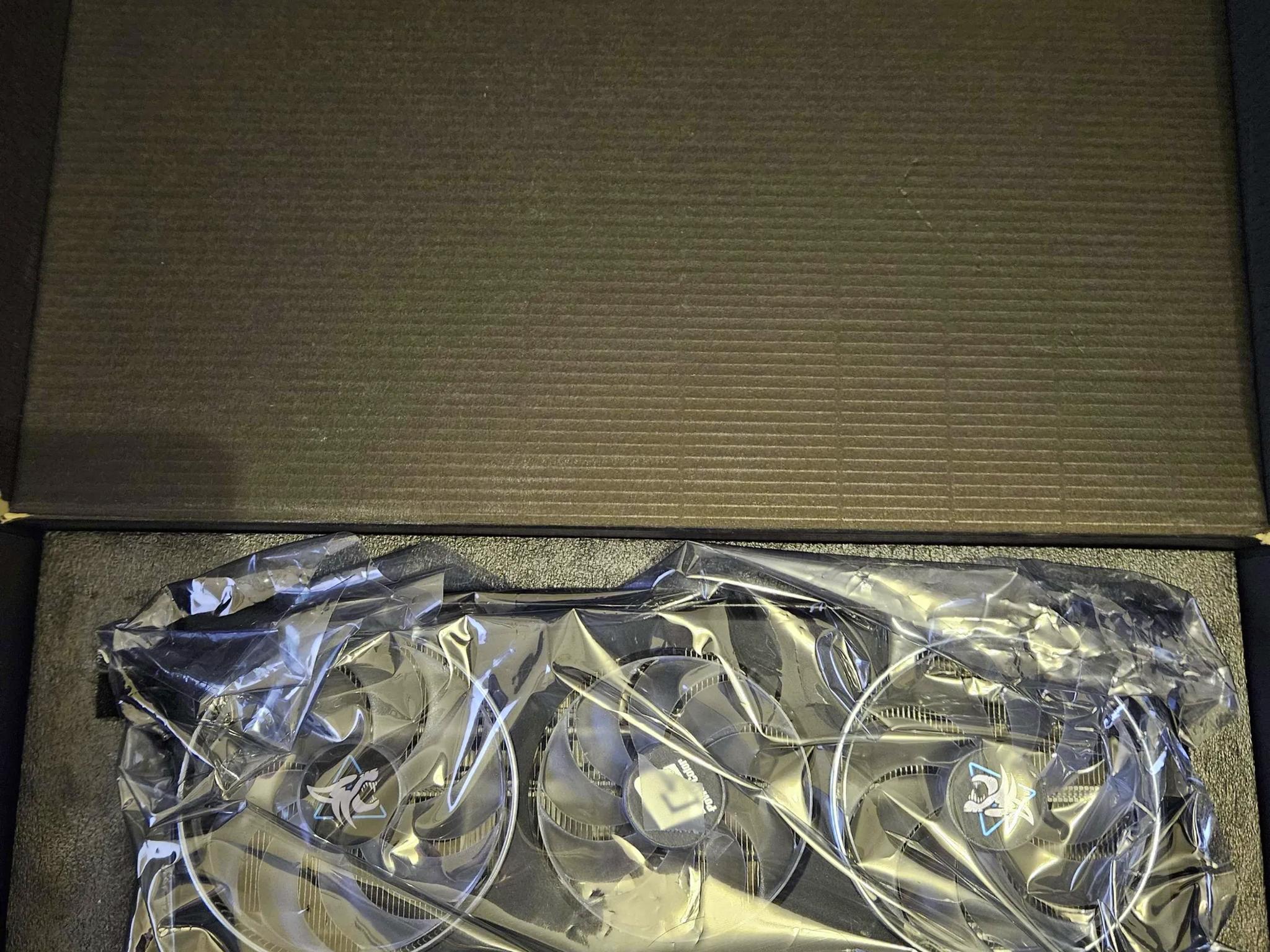 Powercolor Radeon RX 7800 XT Hellhound