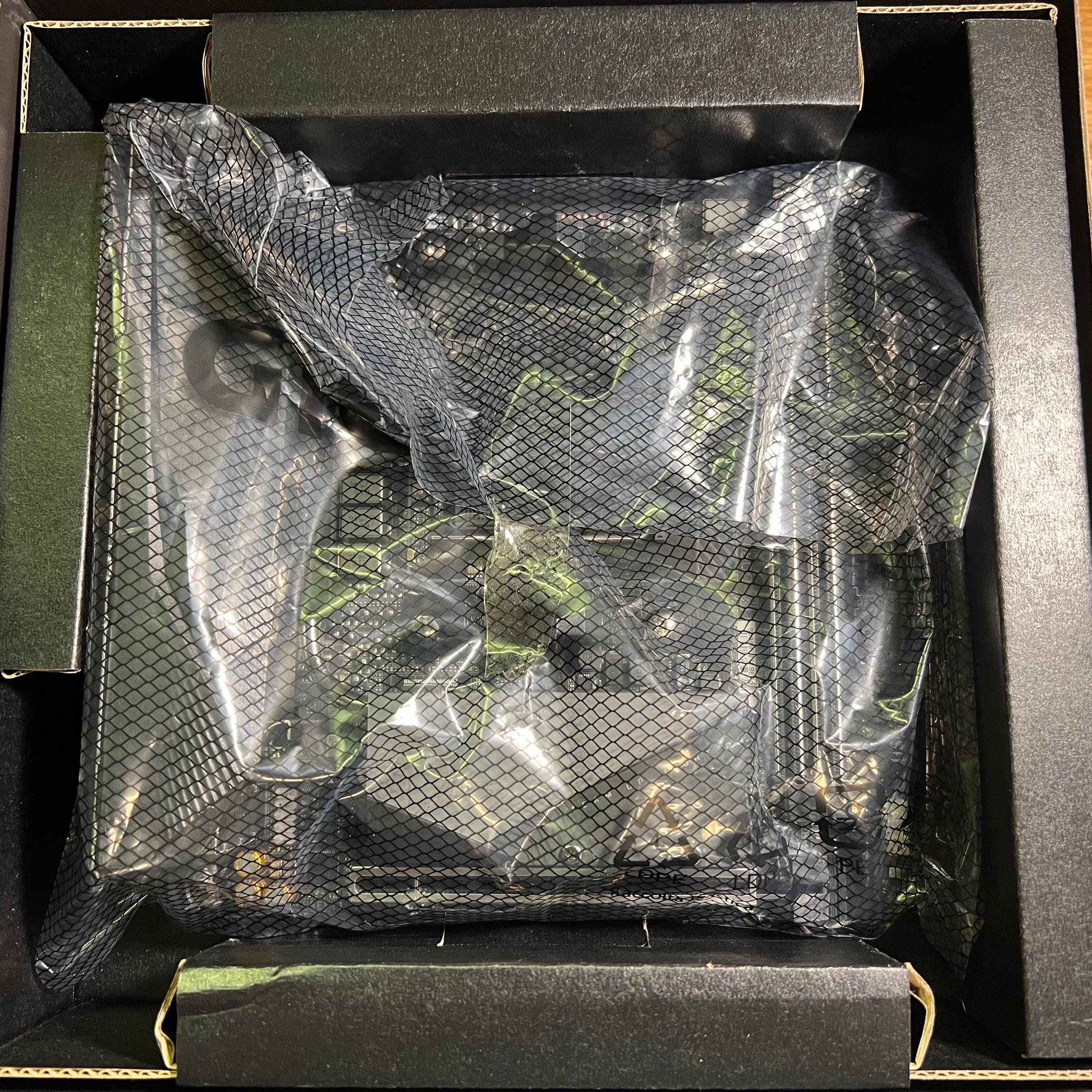 GIGABYTE B550I AORUS PRO AX AMD AM4 ITX Motherboard