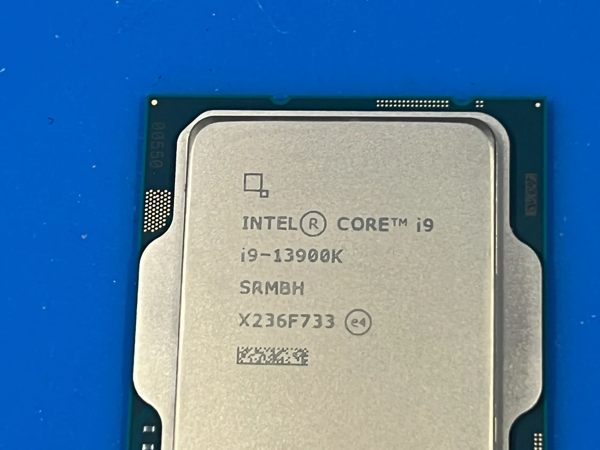 INTEL CORE i9 13900K With ASUS ROG MAXIMUS Z690 HERO and INTEL CONTACT FRAME