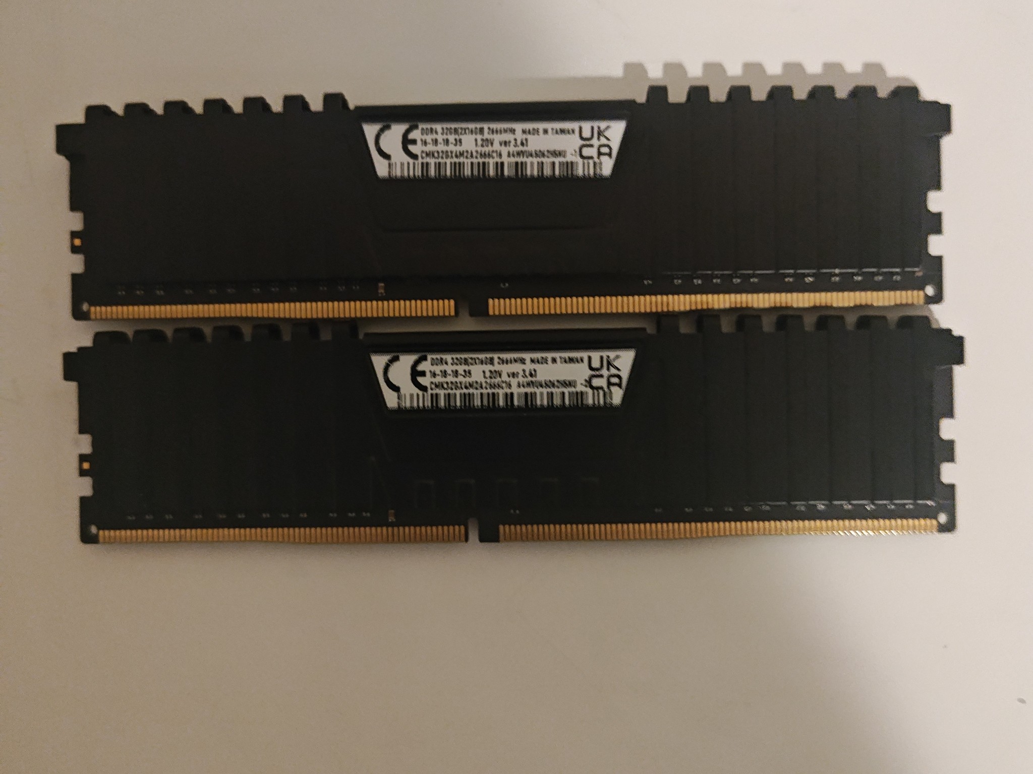 32GB Corsair LPX 2666