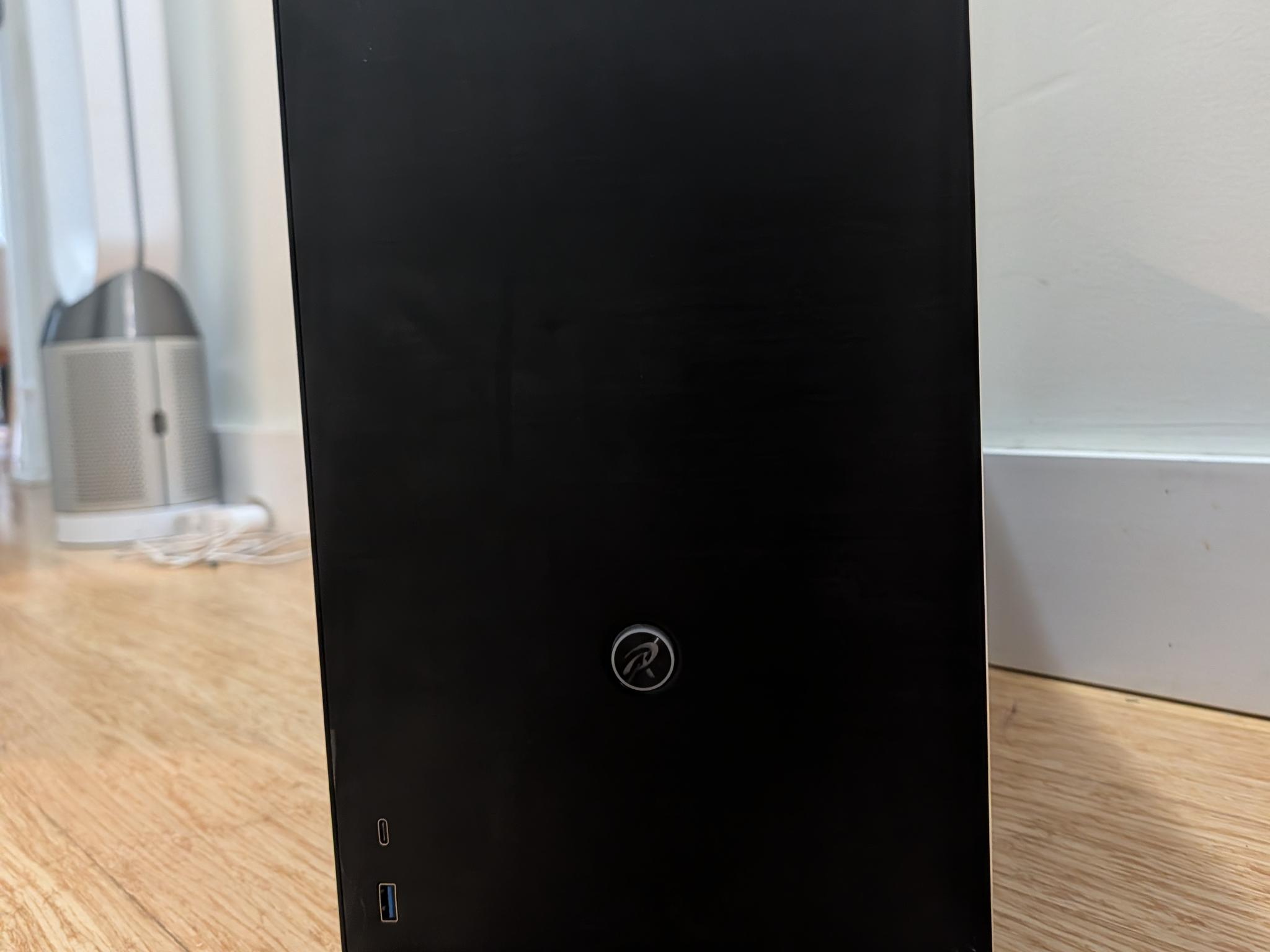Custom Vertical GPU Gaming PC | Quadro M4000 | I7 4770T | 512GB SSD | 16GB |