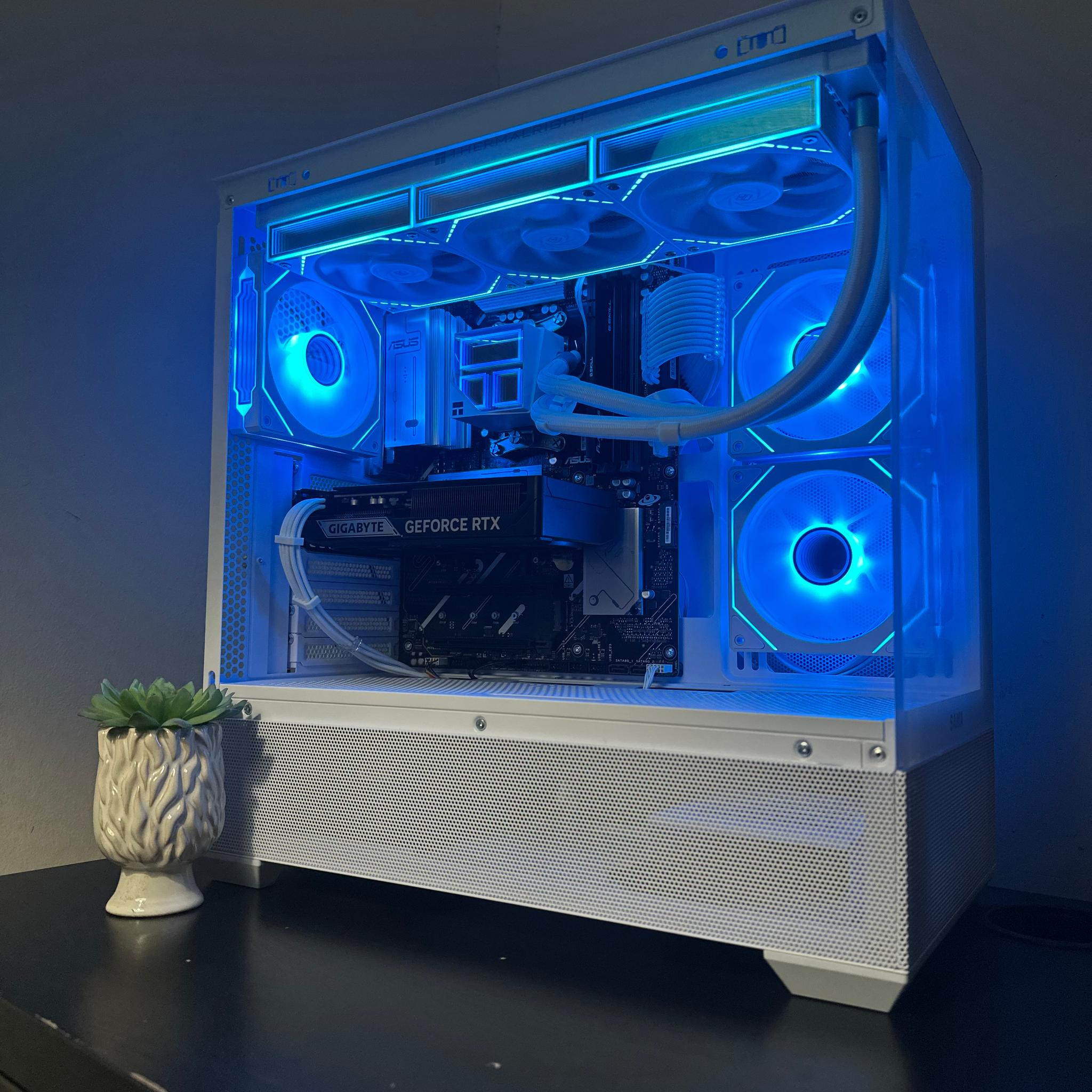 White WiFi Gaming PC | R5 7600x | RTX 5060 Ti | 1TB SSD