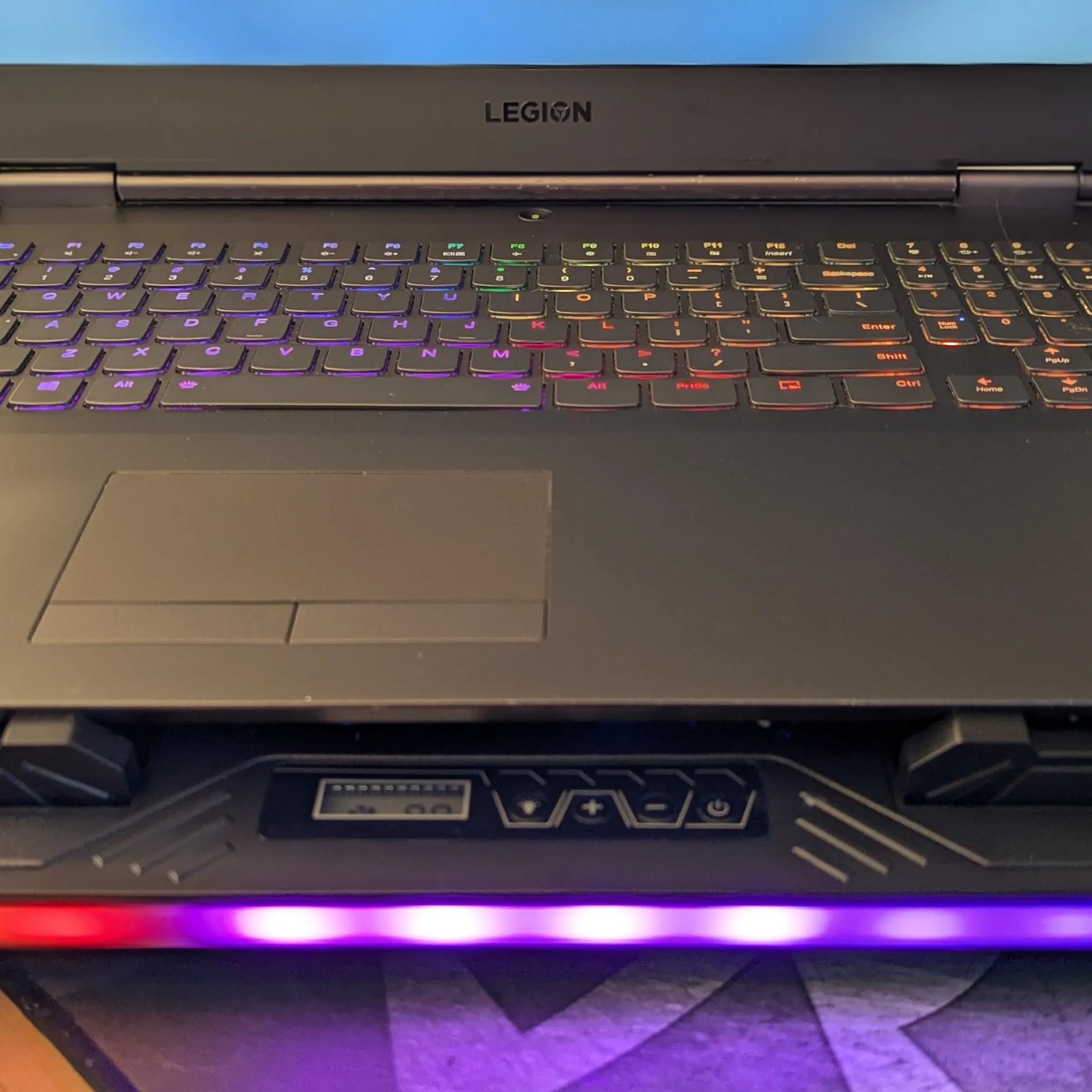 🔥 Lenovo Legion Y740 17" – RTX 2080 Gaming Beast + RGB Stand 💻