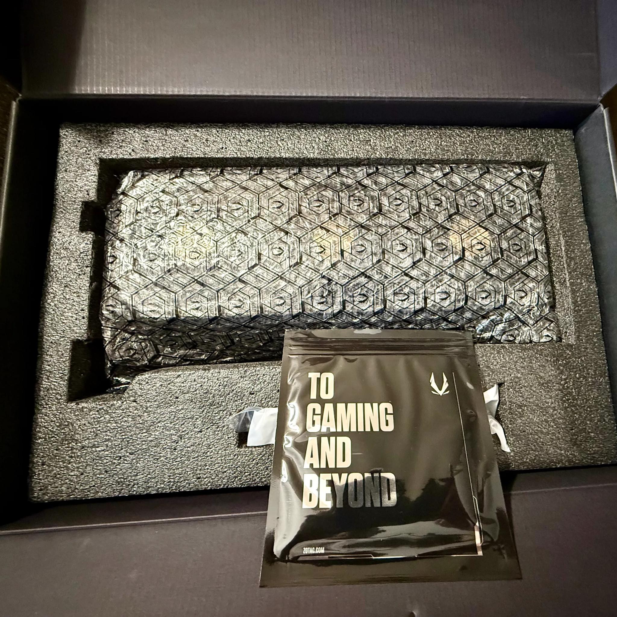 ZOTAC Gaming GeForce RTX 5090 AMP Extreme Infinity - DLSS 4 - 32GB - GDDR7