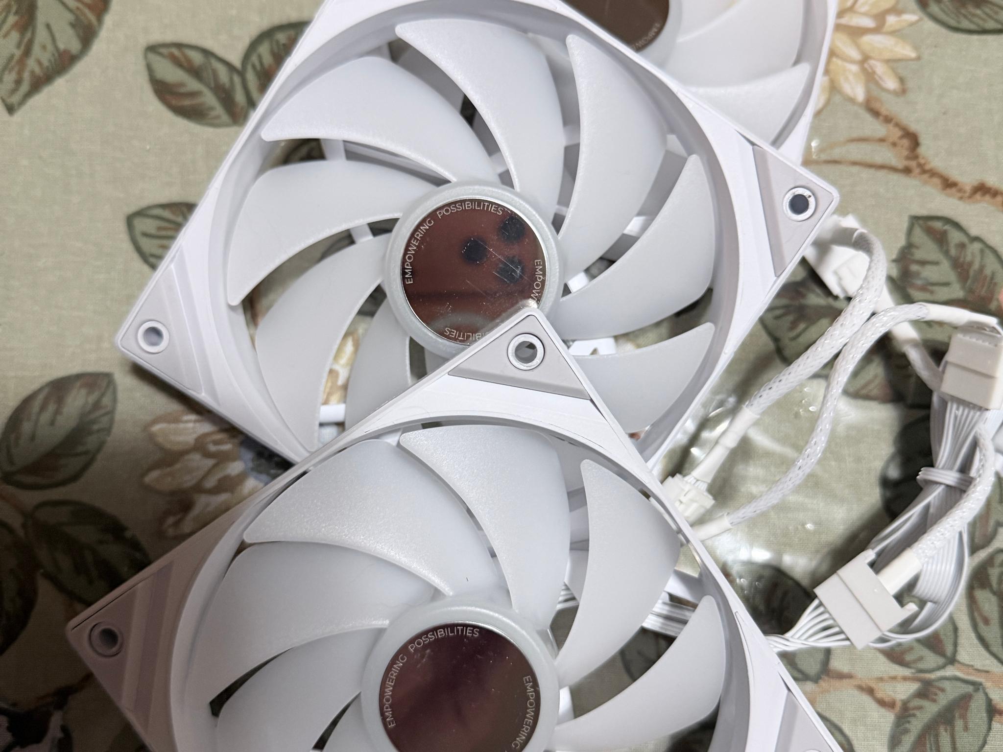 TRYX 120mm ARGB Case Fans | Daisy chain | P