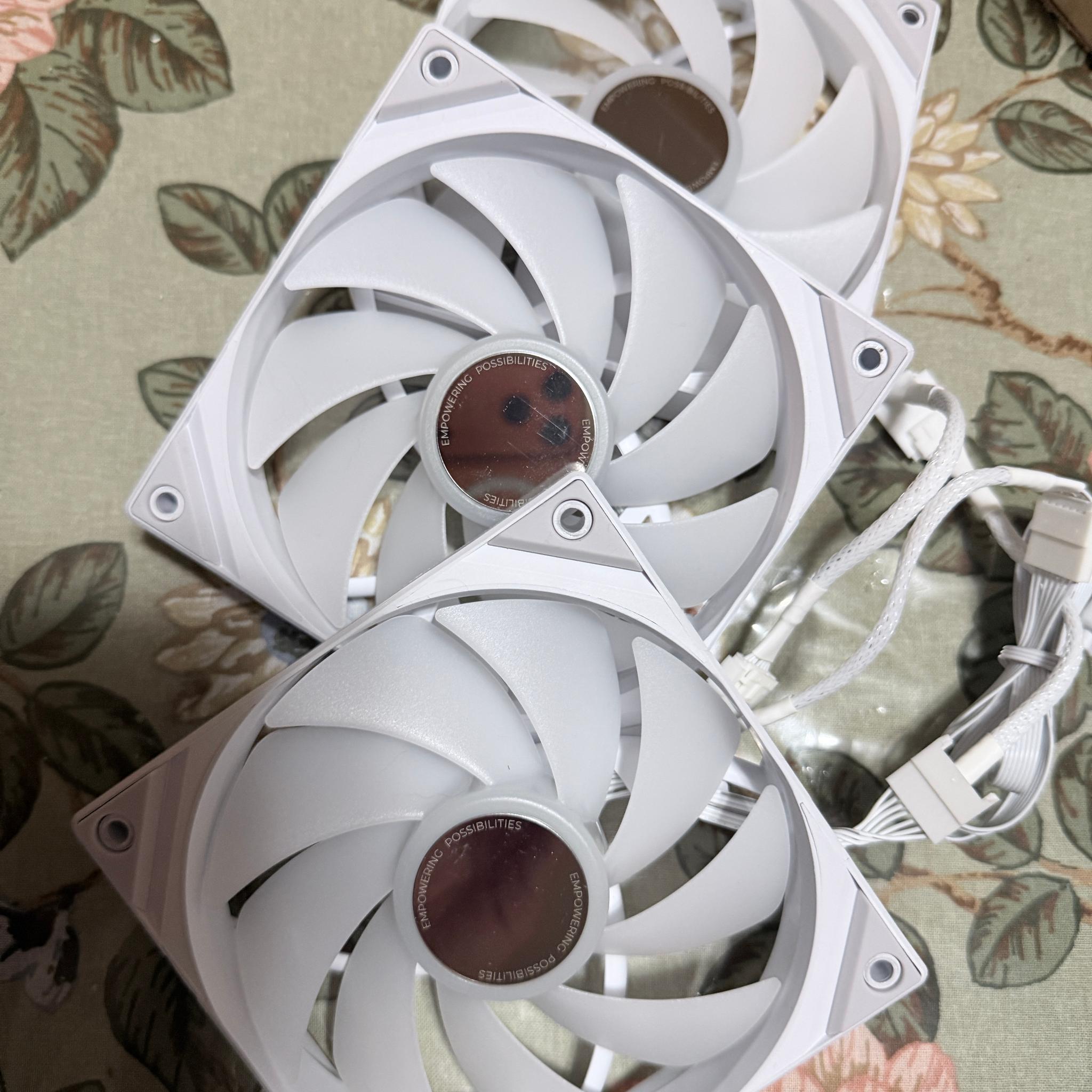 TRYX 120mm ARGB Case Fans | Daisy chain | P