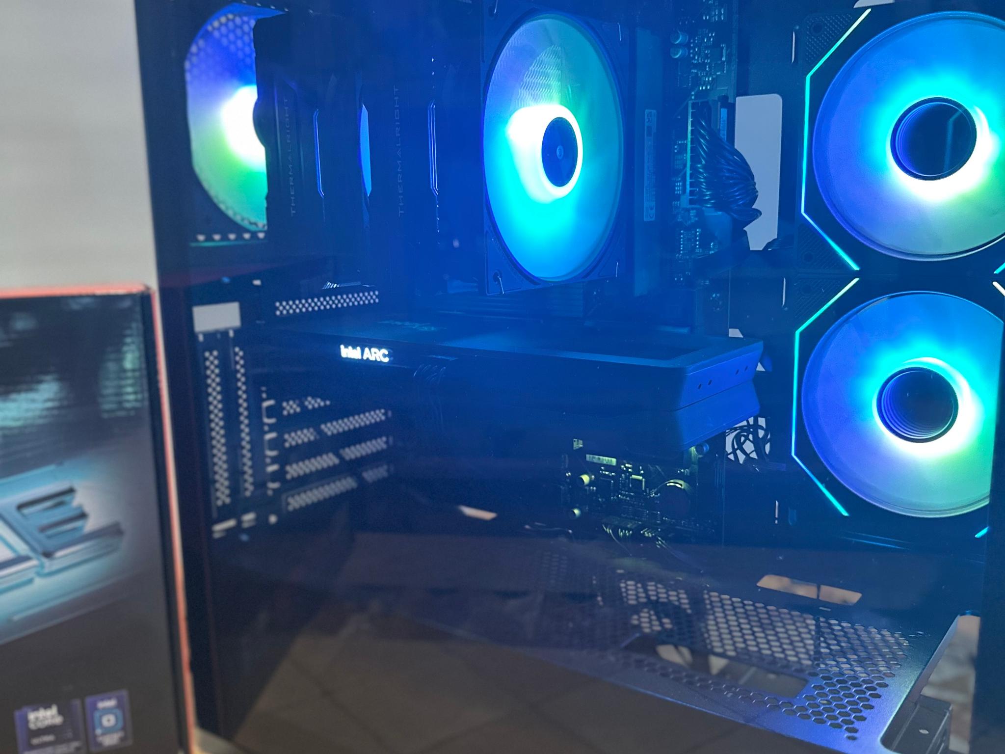 Intel Core Ultra 7 265K / Intel ARC B580 12GB Special Edition - Mid-Tower Gaming PC