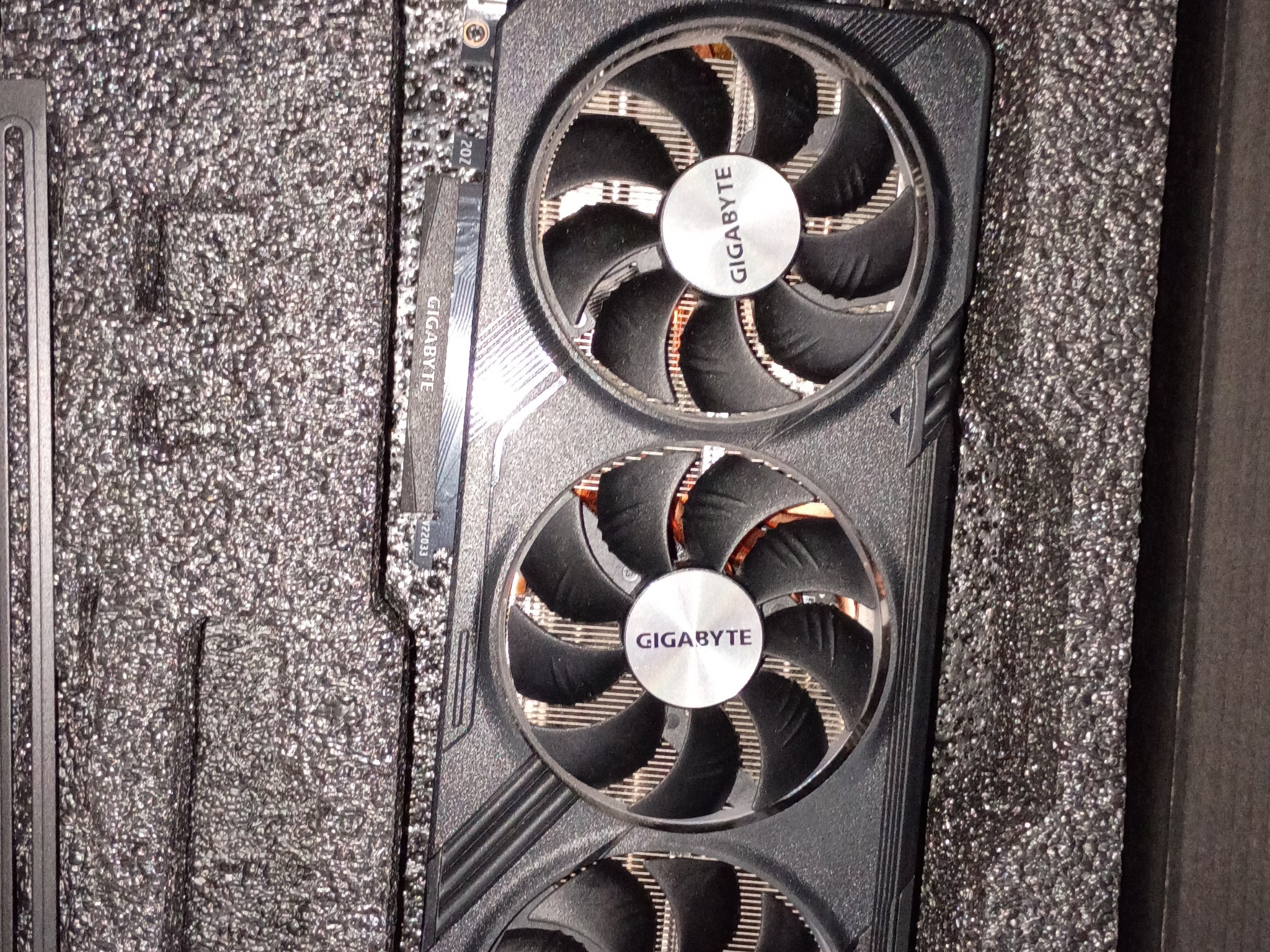 GIGABYTE GAMING OC GeForce RTX 4070