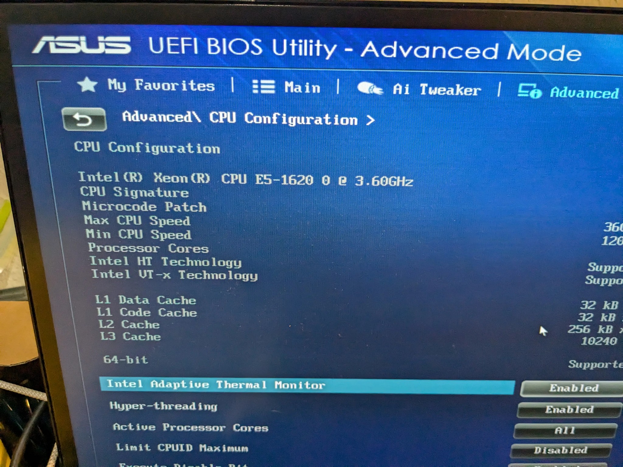Asus Sabertooth X79 Motherboard with E5-1620 4c8t CPU