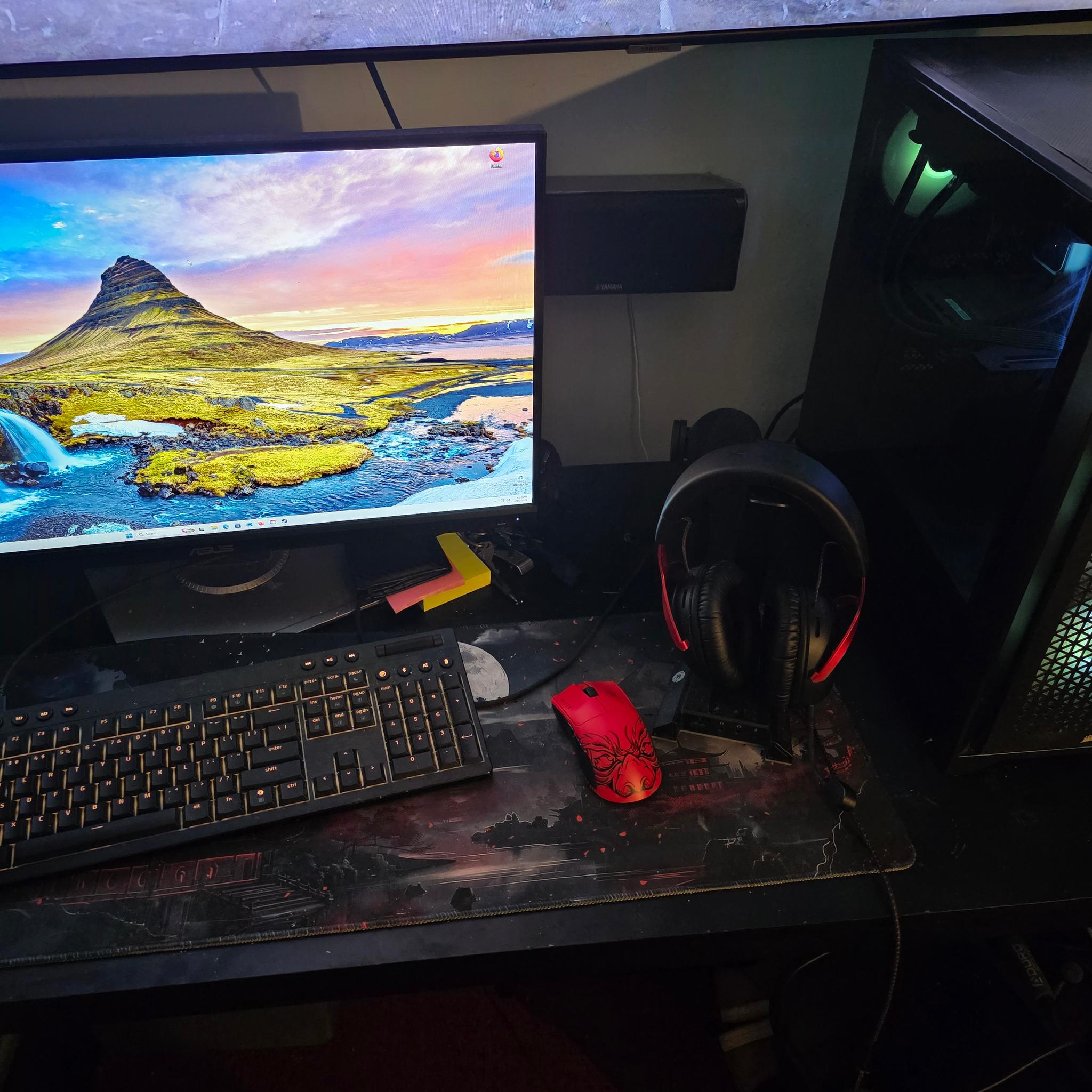 Vengeance i7400 Series Gaming PC NVIDIA Geforce RTX 4070 32GB Vengeance DDR5 memory 1TB M.2NVMe SSD