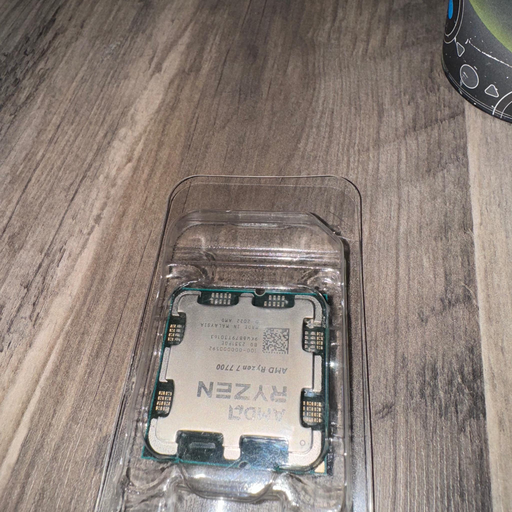 AMD Ryzen 7 7700