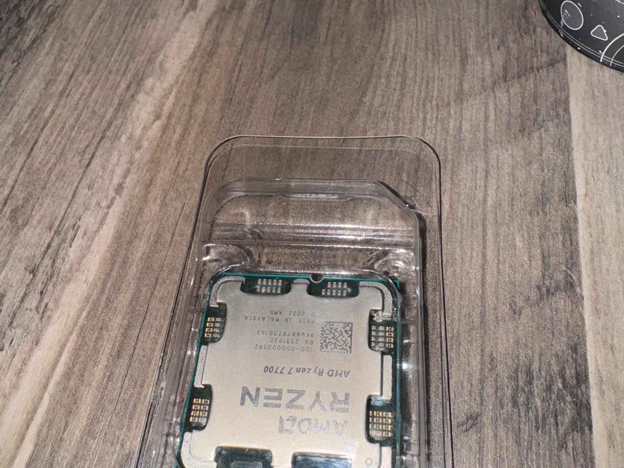 AMD Ryzen 7 7700
