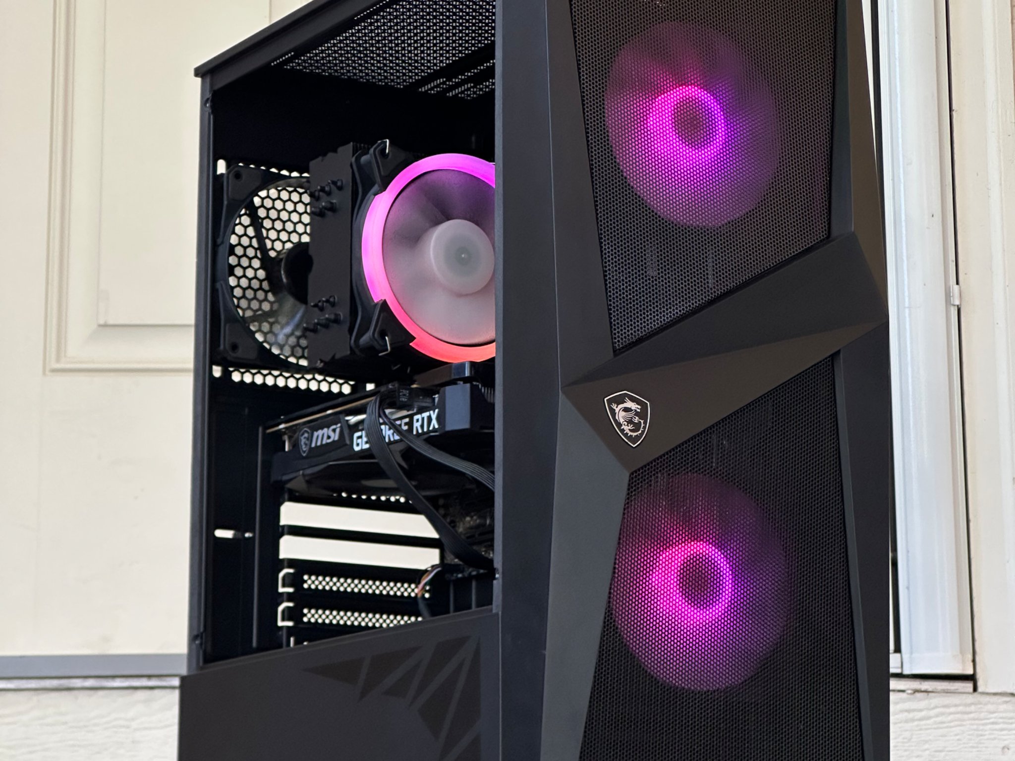 Gaming pc / RTX 3060 / i7-12700F / 32GB 3200MHz Ram / 3TB Storage / windows 11