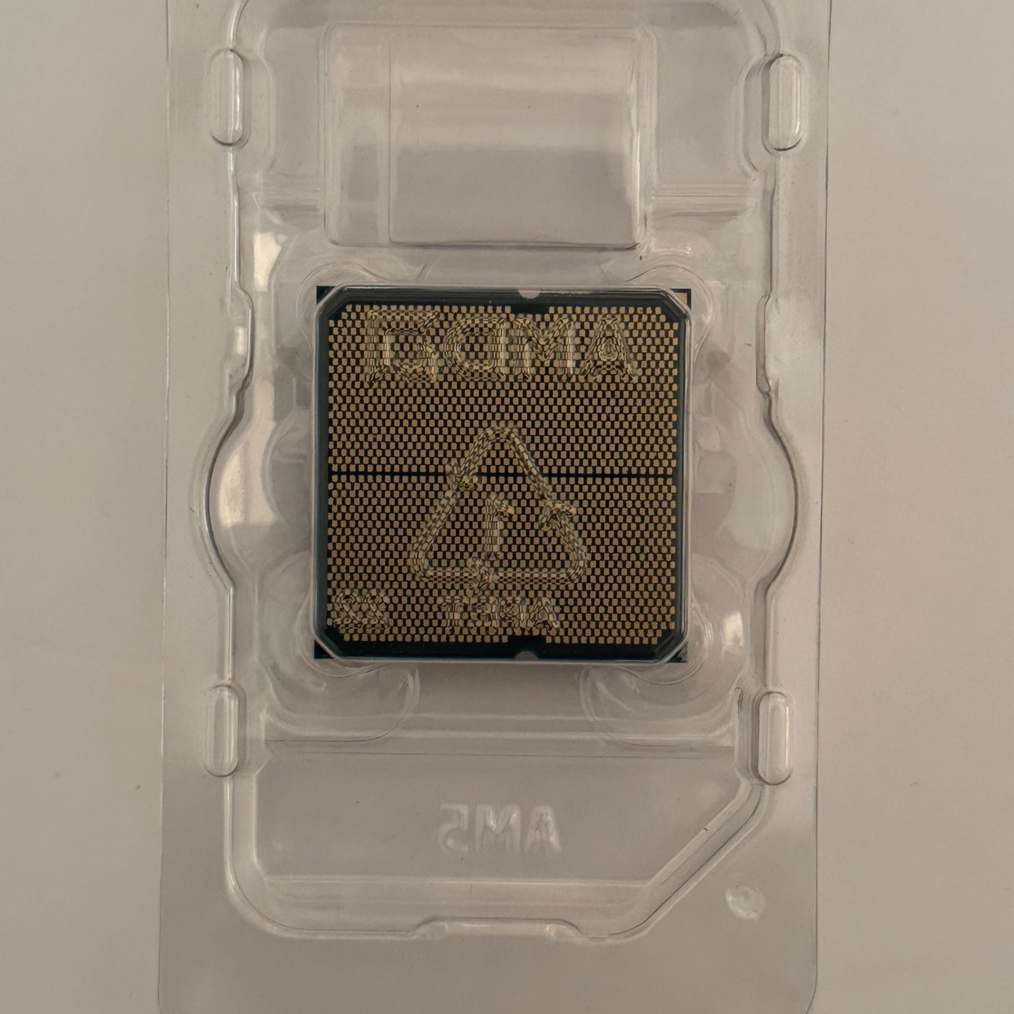 AMD Ryzen™ 5 9600X 6-Core, 12-Thread Unlocked Desktop Processor