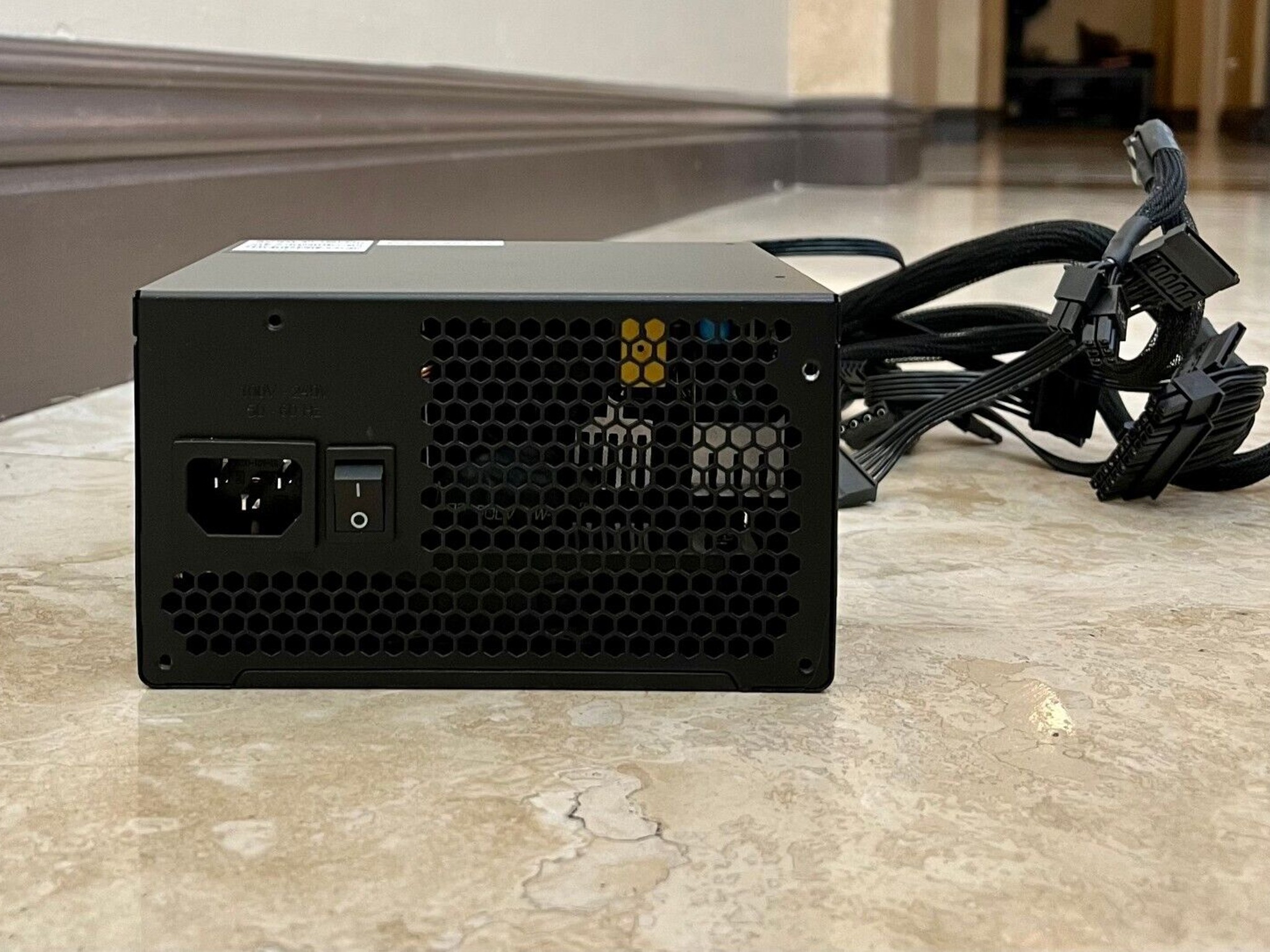 EVGA 600 BR, 80+ BRONZE 600W Power Supply