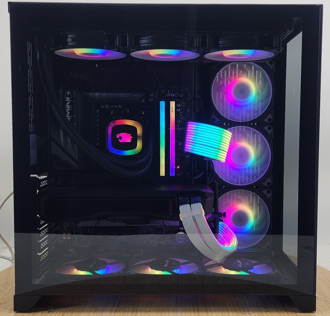 Gaming PC Ryzen 7 9700X 32GB RAM 1TB SSD RX 7900 XT 20GB Windows