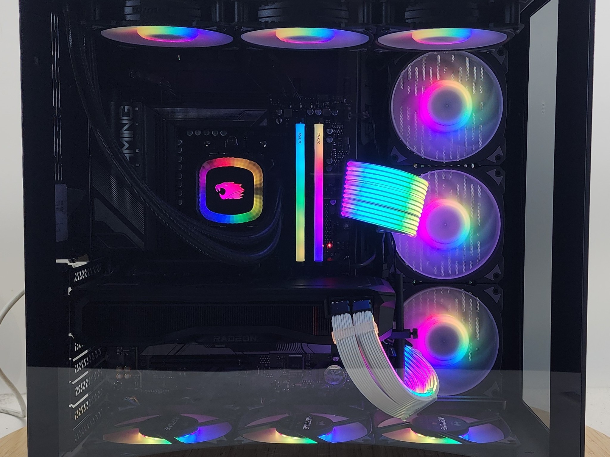 Gaming PC Ryzen 7 9700X 32GB RAM 1TB SSD RX 7900 XT 20GB Windows 11 Computer