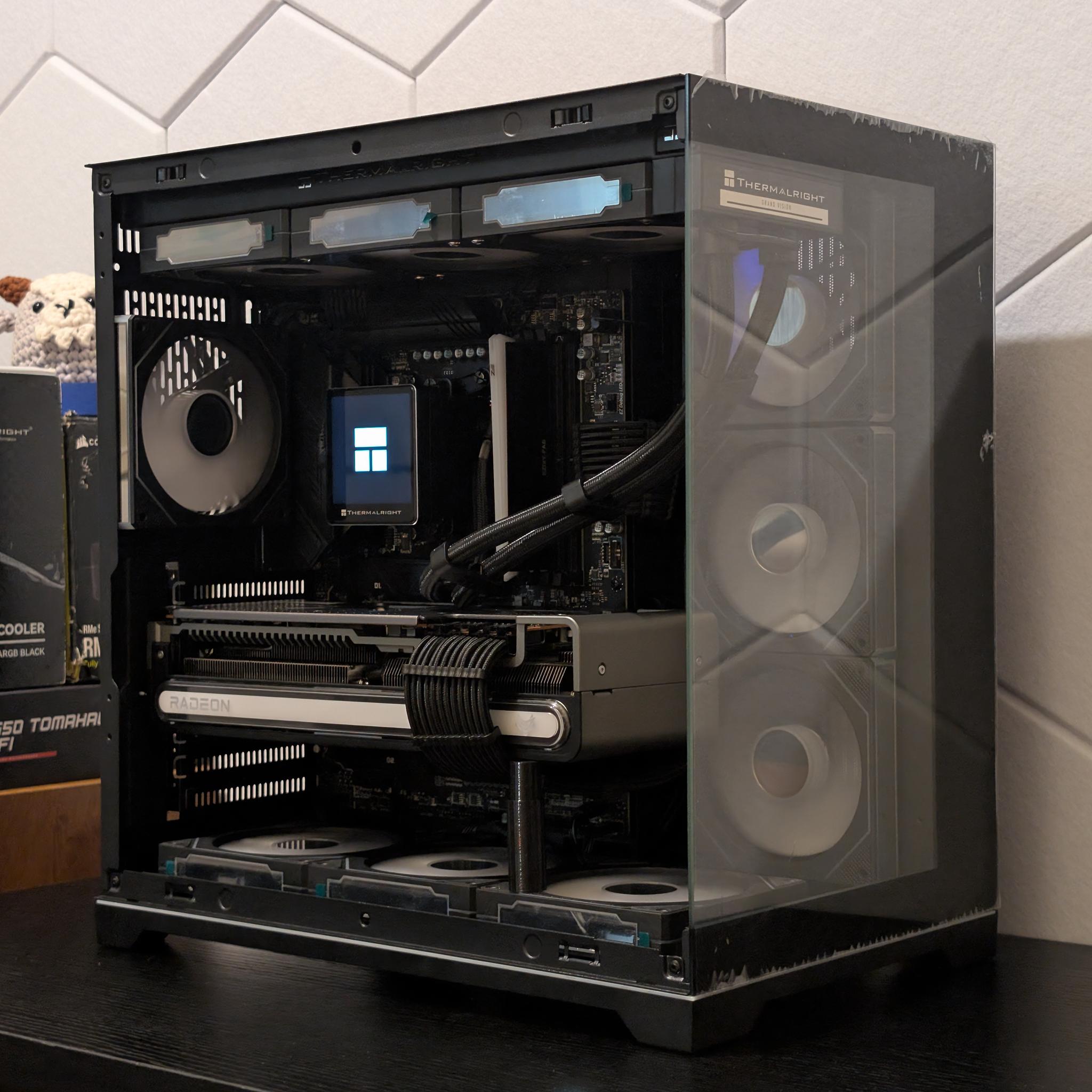 ♠️🔥4K Gaming Beast | RX 7900XTX | Ryzen 9 9900X | 2TB SSD | 32GB RAM | WiFi 6 & Bluetooth🔥♠️