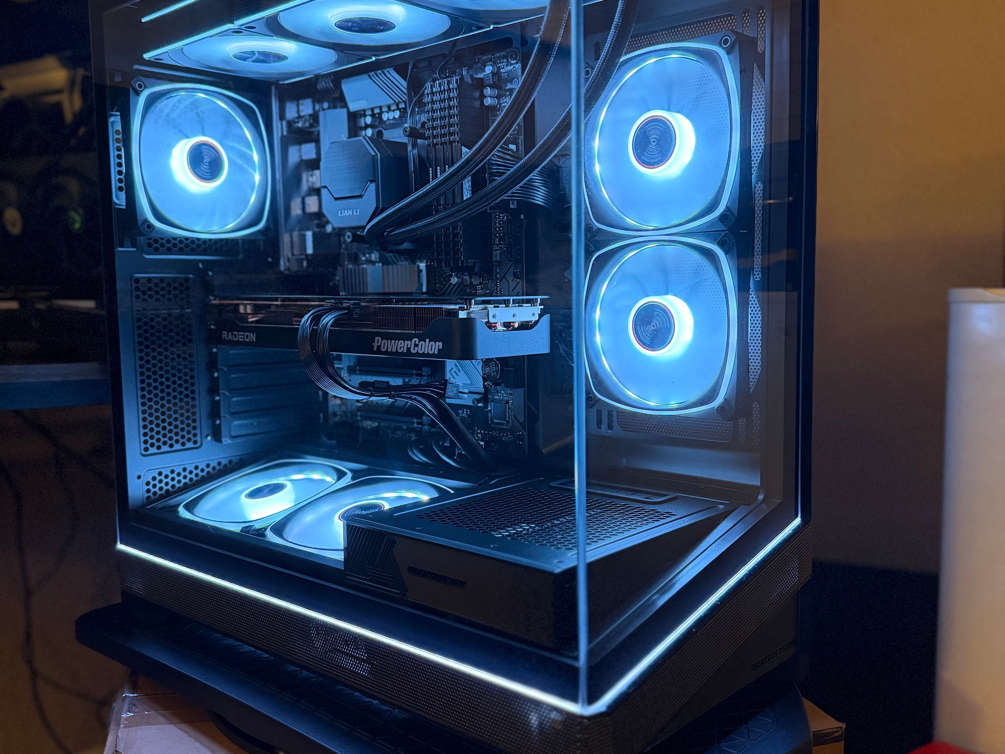 ❄️ GLACIER | RX 9070 GRE 12GB • Ryzen 7 5800X • 32GB • WiFi 6 • 360mm AIO