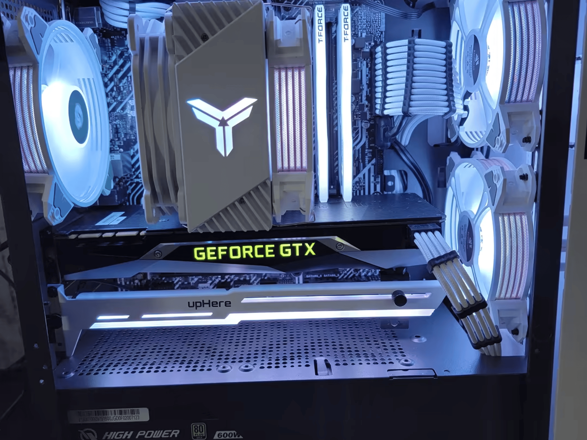Off-White : Custom Gaming PC (i3-10100F, 16gb ddr4, GTX 1080, 256GB NVME SSD, 2TB HDD)