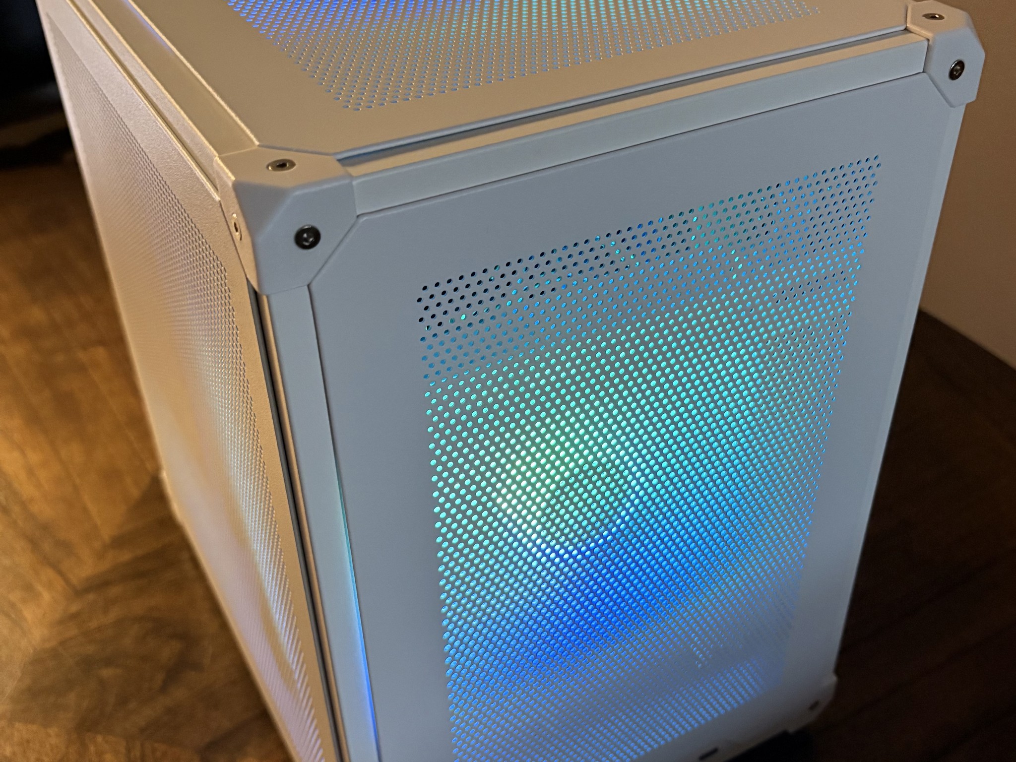 Minimalist White PC - Ryzen 3500 | RTX 3050 | 16GB RAM | 1TB NVMe SSD | WIFI 6E + BT 5.3 | Win11