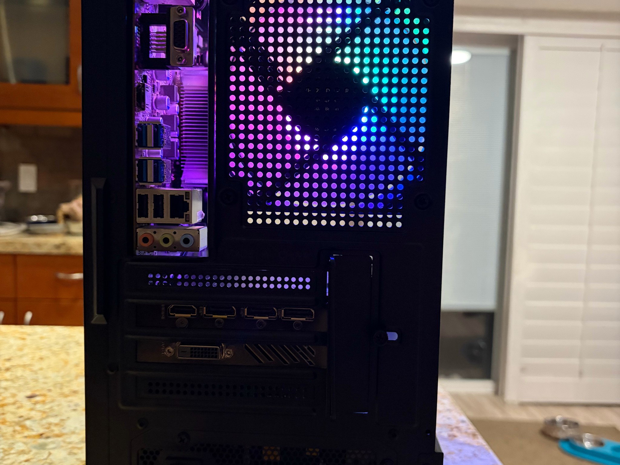 Black Gaming PC | GTX 1070 8GB | RYZEN 7 2700X | 16GB RAM | 500GB SATA SSD