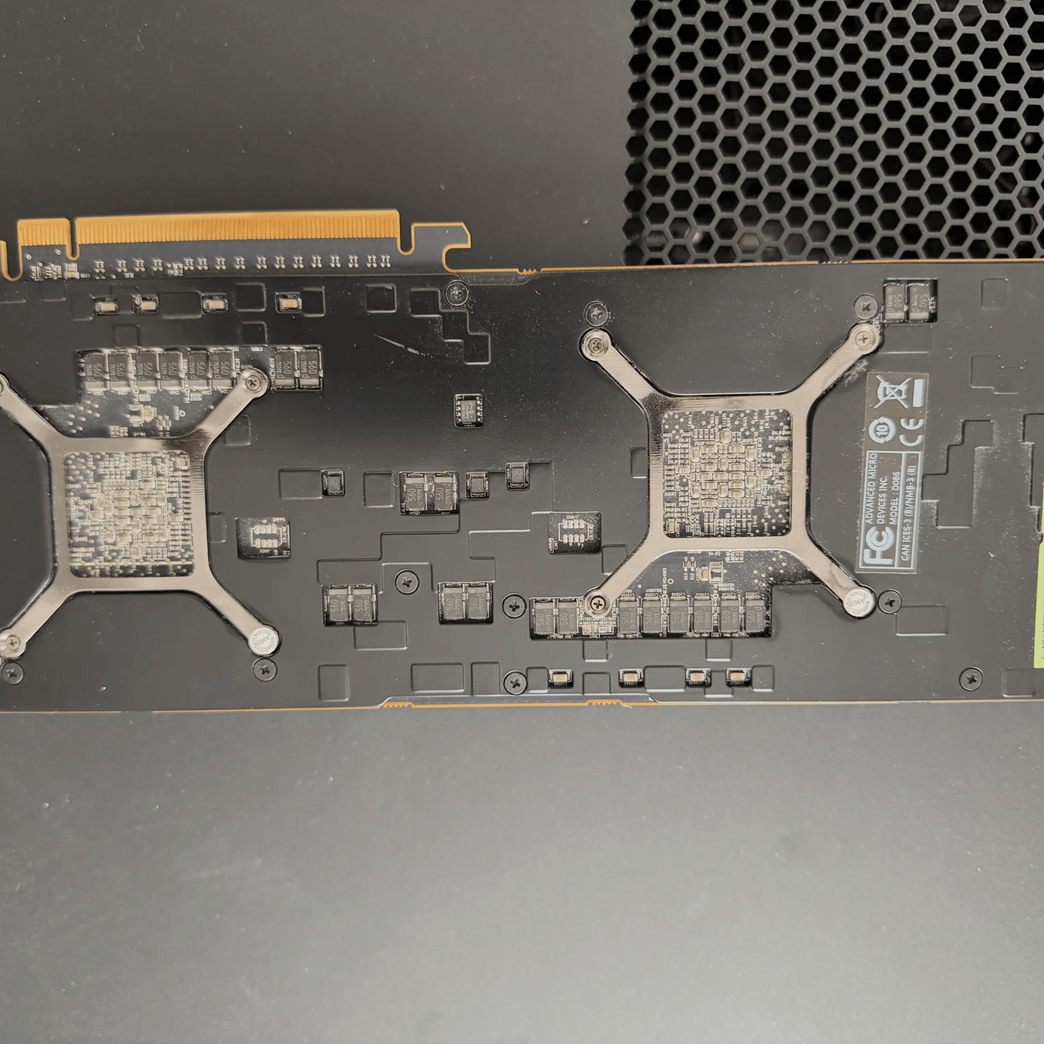 AMD Radeon Pro Duo Polaris 32GB GDDR5 Graphics Card