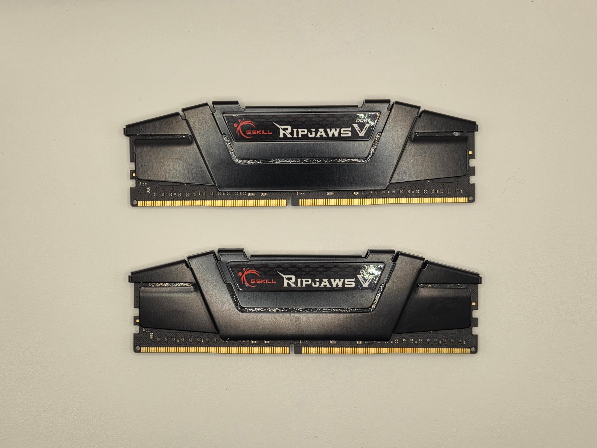 G.Skill RipjawsV CL18 DDR4-3600 64gb (32GBx2)