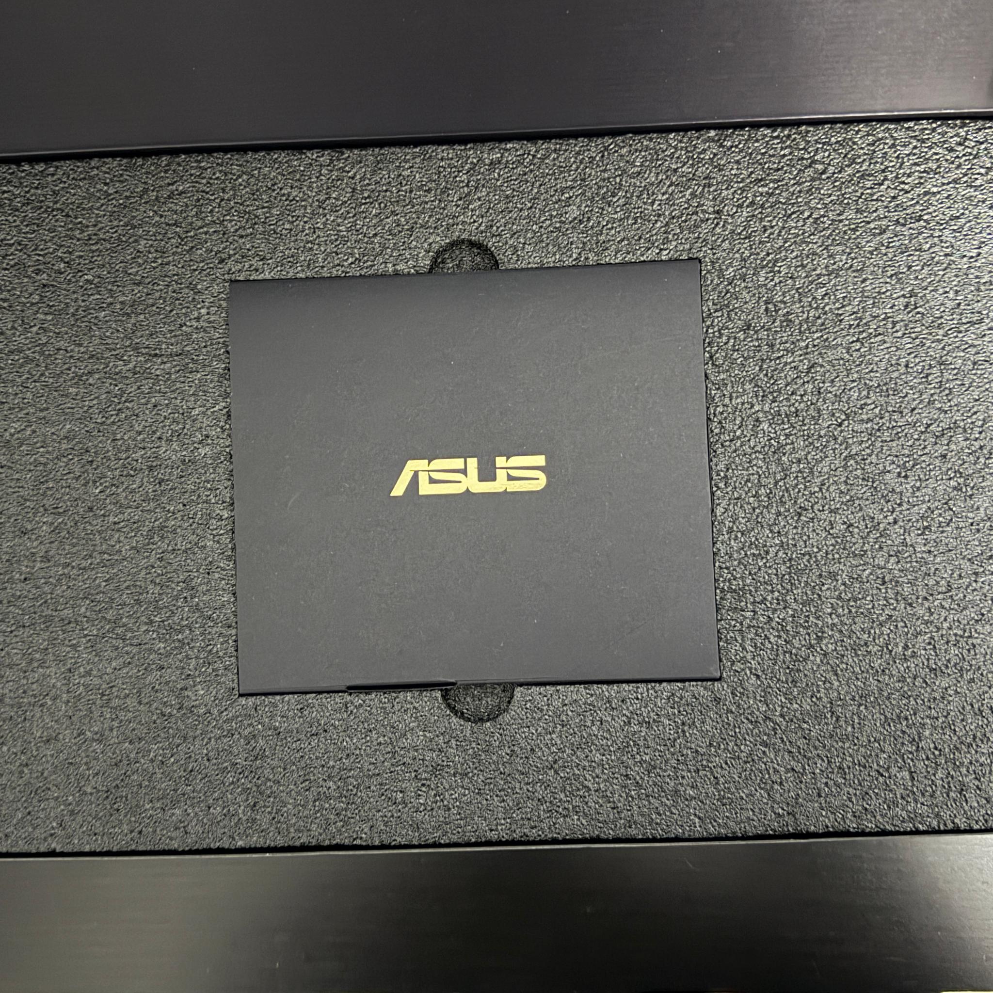 Asus ProArt OC GeForce RTX 4070 Ti SUPER 16gb vram SFF