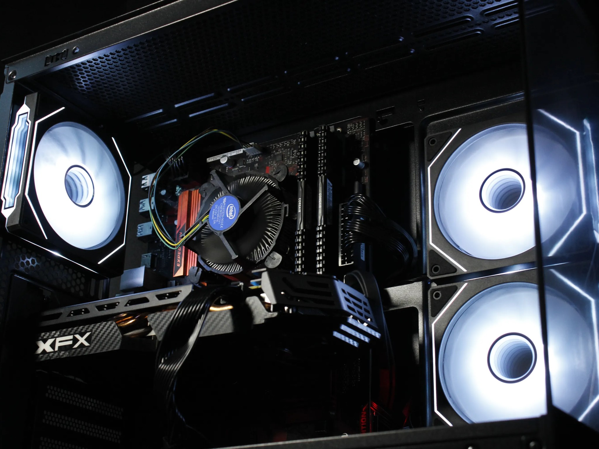 RGB Gaming PC [RX 580 8gb] [16gb DDR4 Ram]