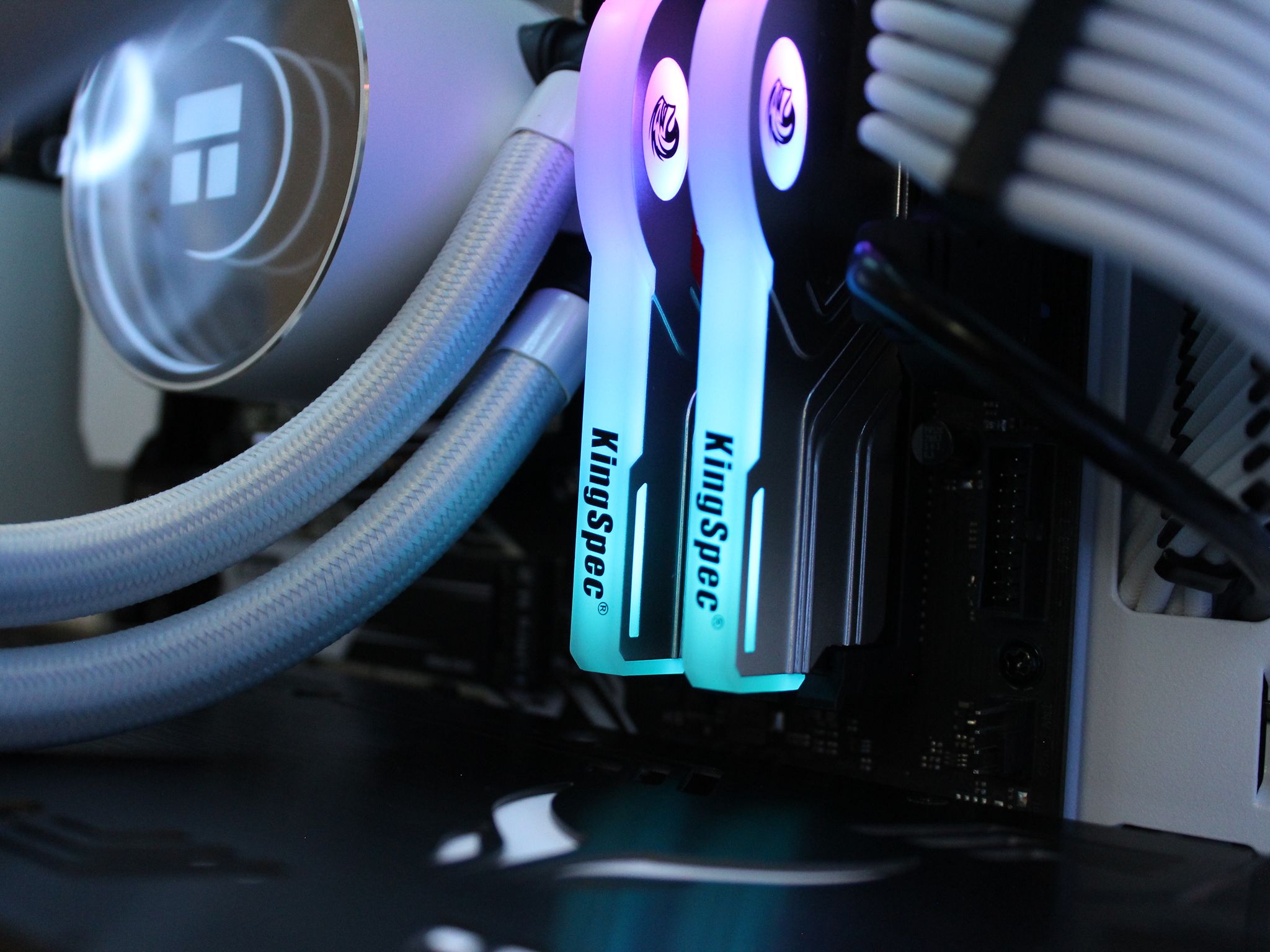 ⚫️ The Domino ⚪️ | Ryzen 7 5800X | 6700XT 12GB | 1TB M.2 Gen4 | 32GB DDR4 | W11 + WiFi |