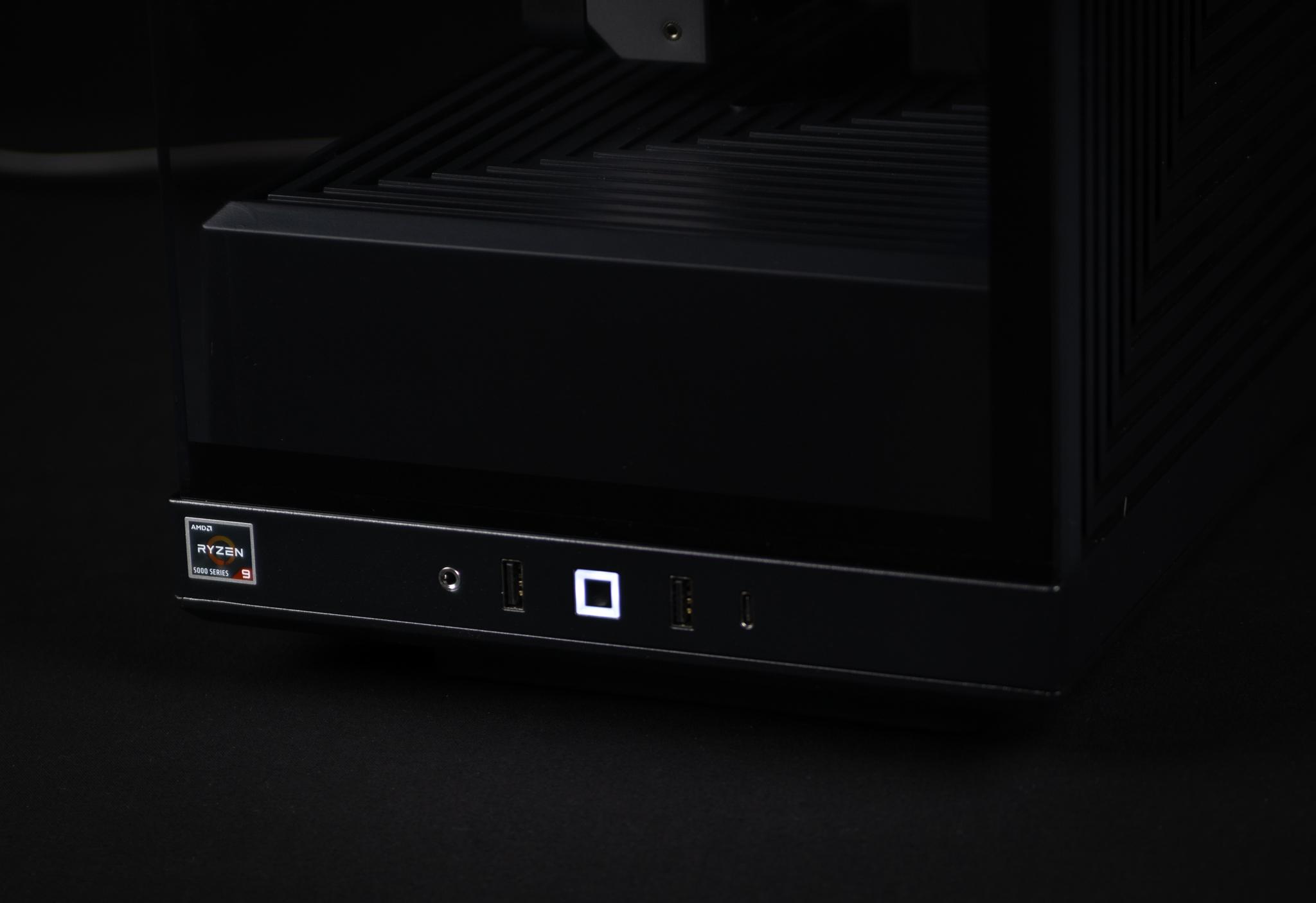 “Deuxdarc” RX 7700XT Ryzen 7 32GB Windows 11 2TB Workstation Gaming PC