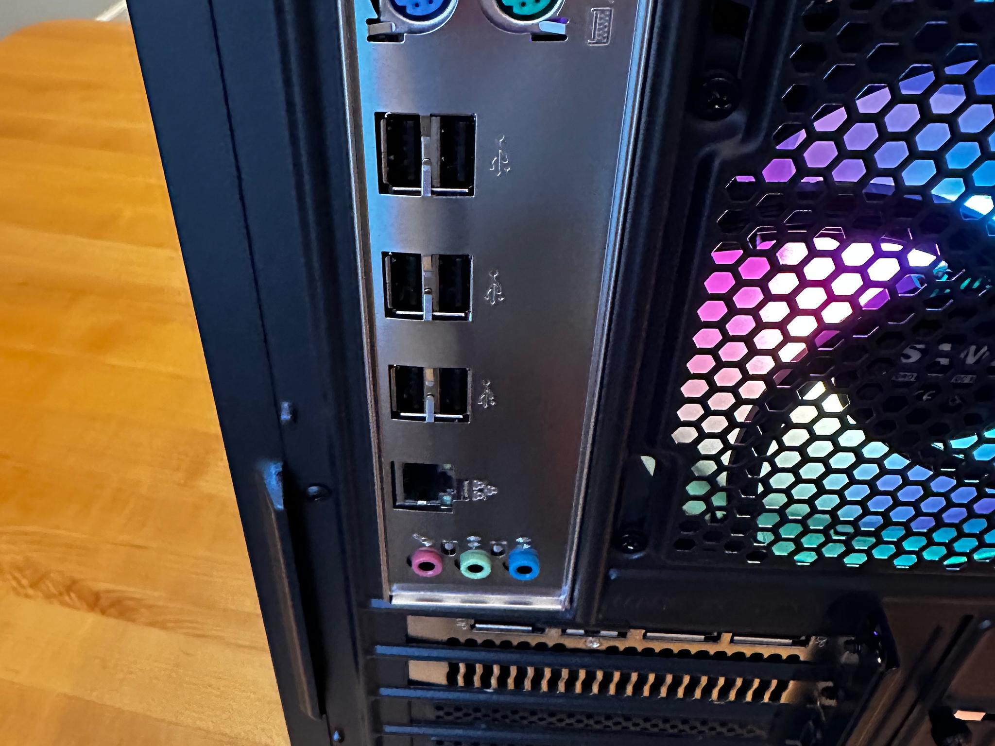 ⚫️ 🥷 | RX 5700 XT, Core i7, 32gb DDR4, 1tb SSD, WiFi Equipped Streaming/Gaming PC