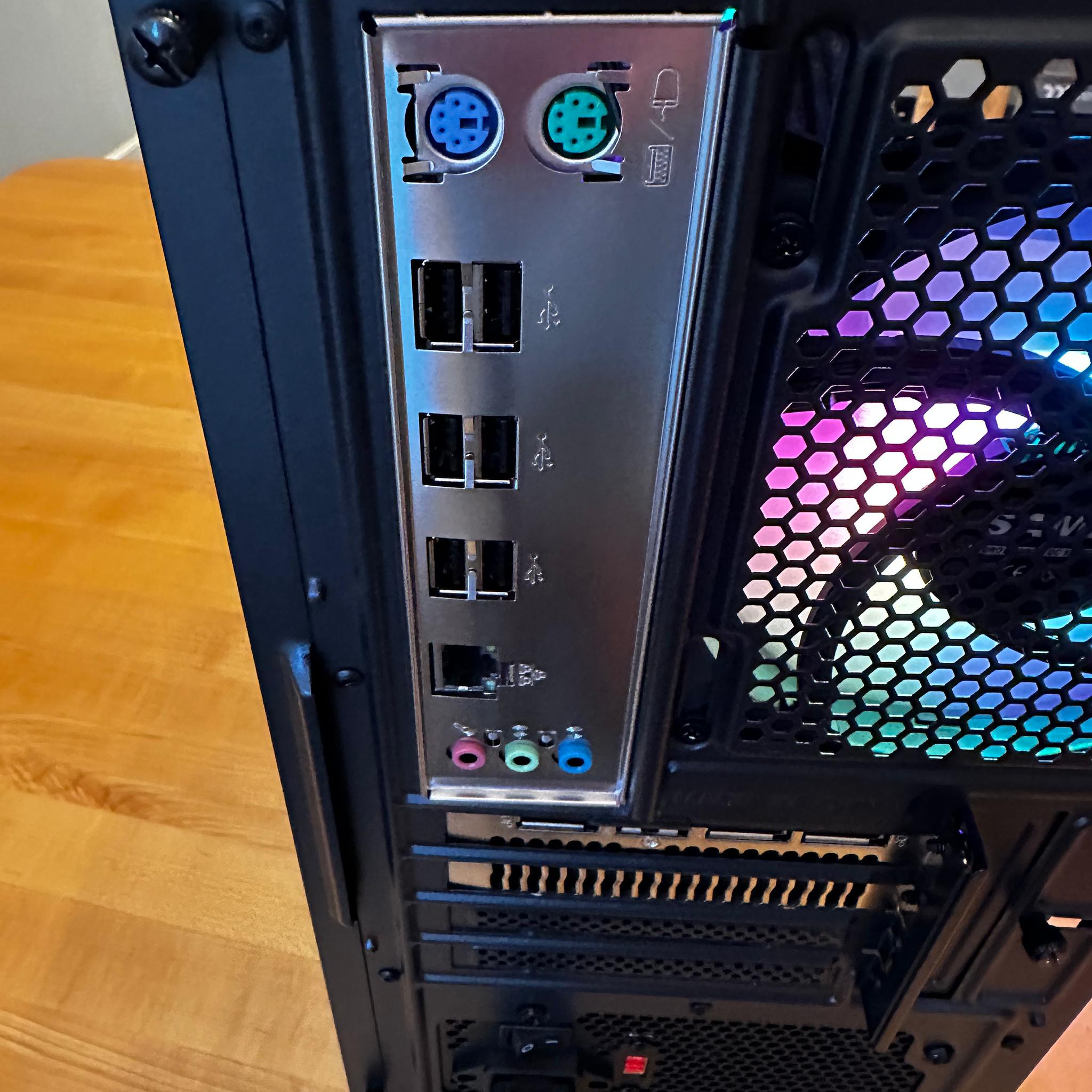 ⚫️ 🥷 | RX 5700 XT, Core i7, 32gb DDR4, 1tb SSD, WiFi Equipped Streaming/Gaming PC