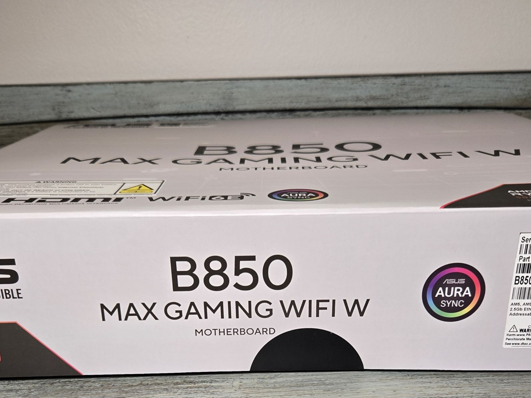 *New In Box* Asus B850 MAX Wifi W